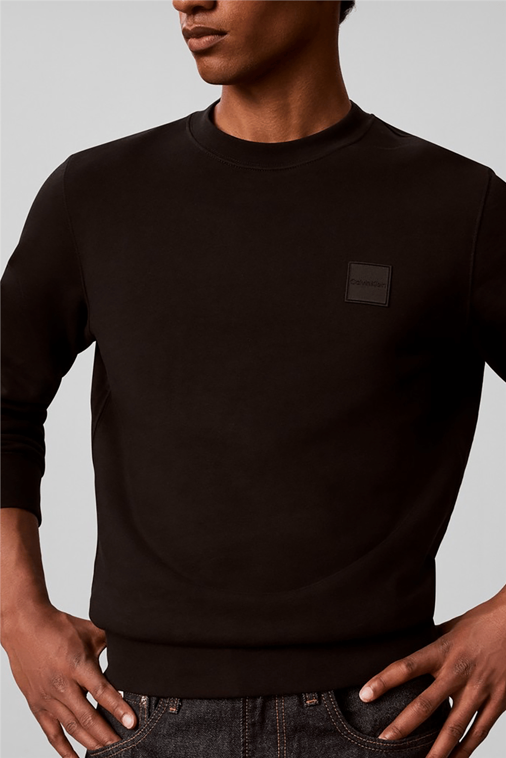 Calvin Klein Ls 350 Terry Spw Rubber Badge Cr Erkek Bisiklet Yaka Sweatshirt Siyah