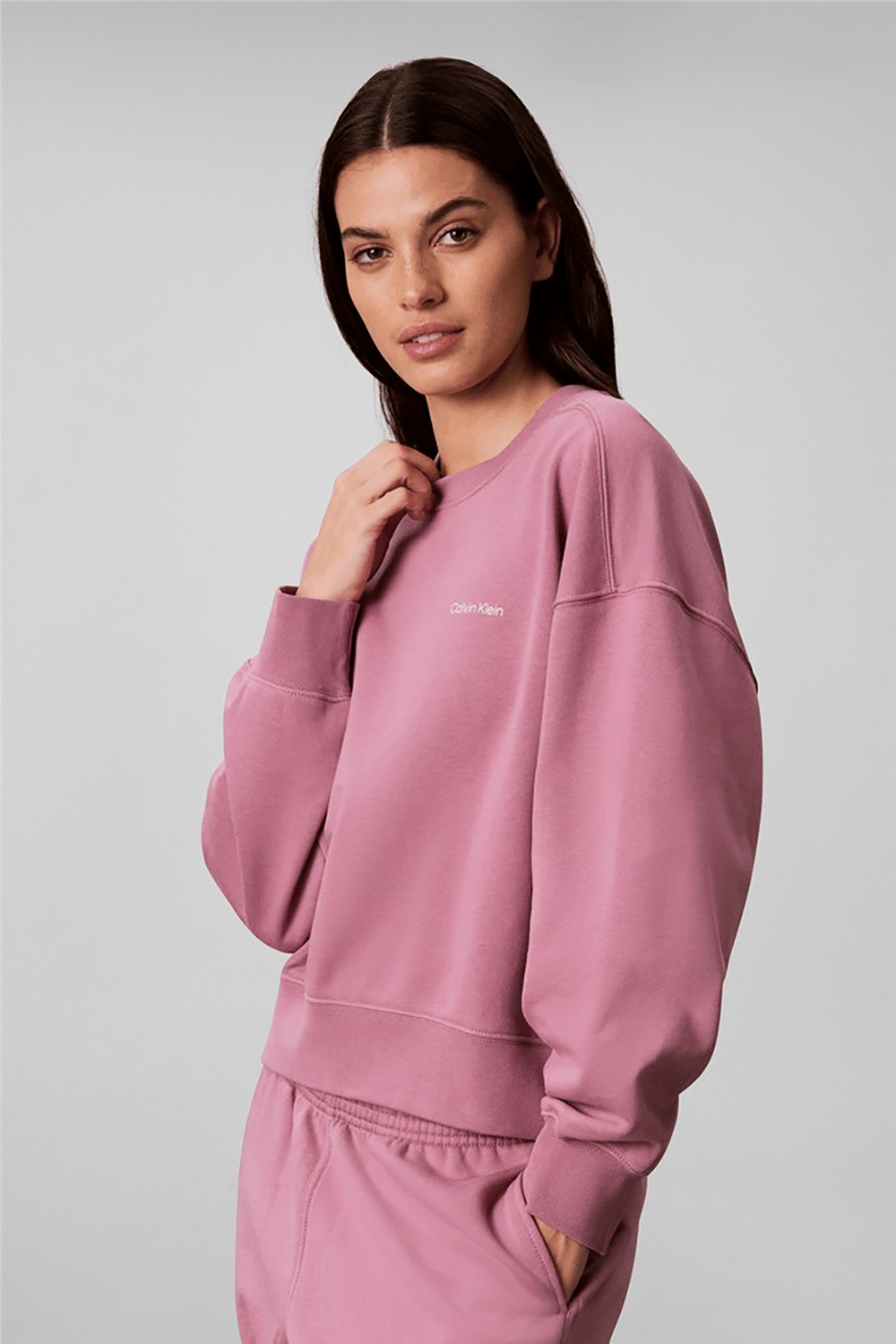 Calvin Klein Ls Feminine Logo French Terry Cr Kadın Bisiklet Yaka Sweatshirt