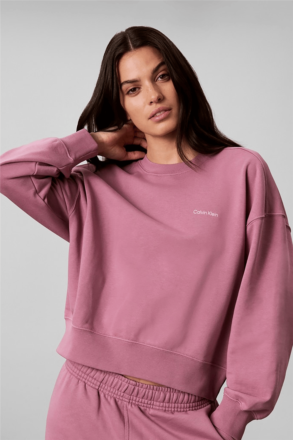 Calvin Klein Ls Feminine Logo French Terry Cr Kadın Bisiklet Yaka Sweatshirt