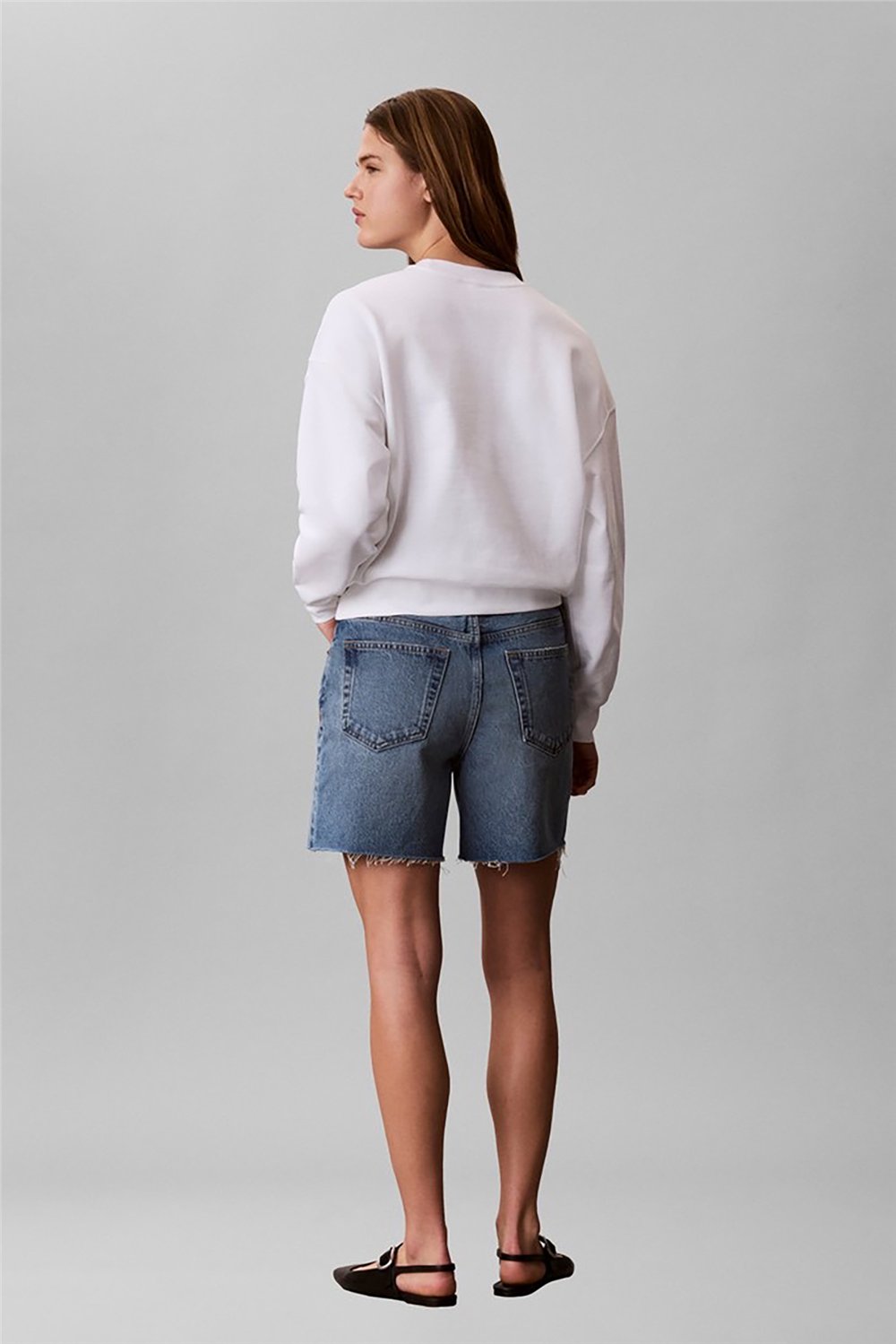 Calvin Klein Ls Terry Standard Logo Crew Nk Kadın Bisiklet Yaka Sweatshirt Beyaz