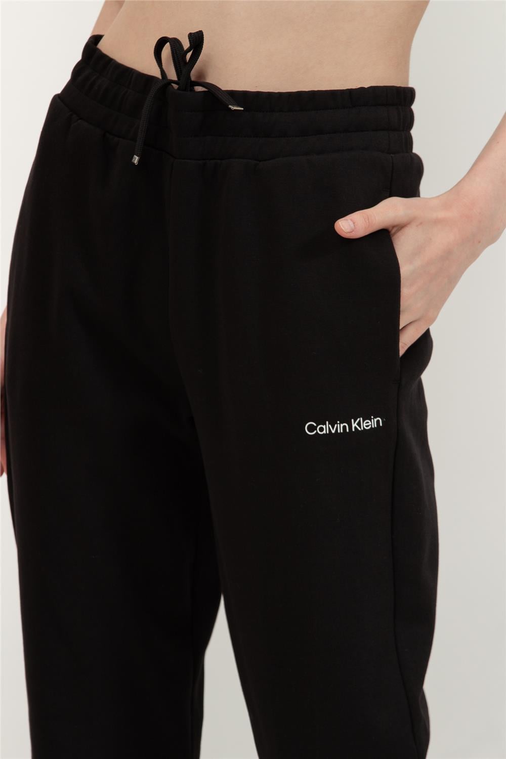 Calvin Klein Micro Logo Ess Slim Kadın Eşofman Altı