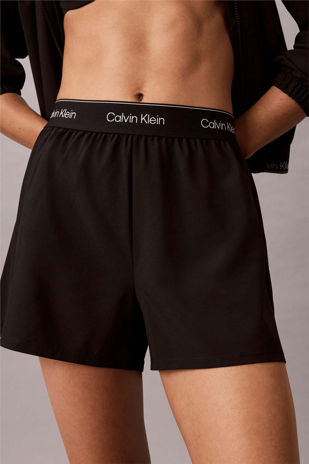 Calvin Klein Modern Sport Woven Short Kadın Şort Siyah