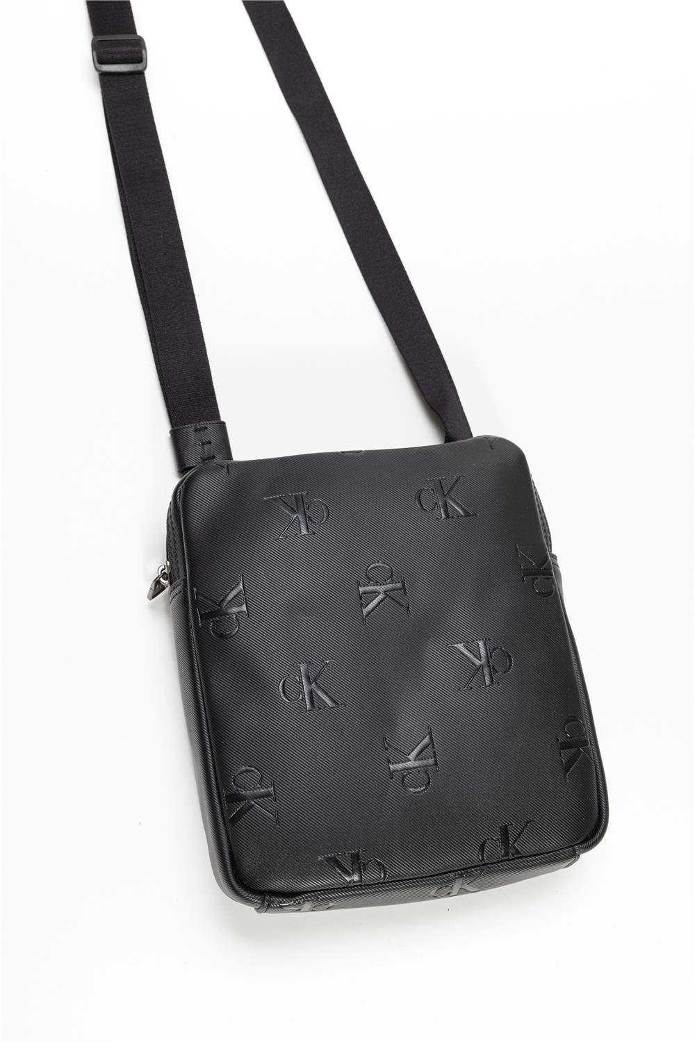 Calvin Klein Monogram Soft Aop Erkek Reporter Çanta