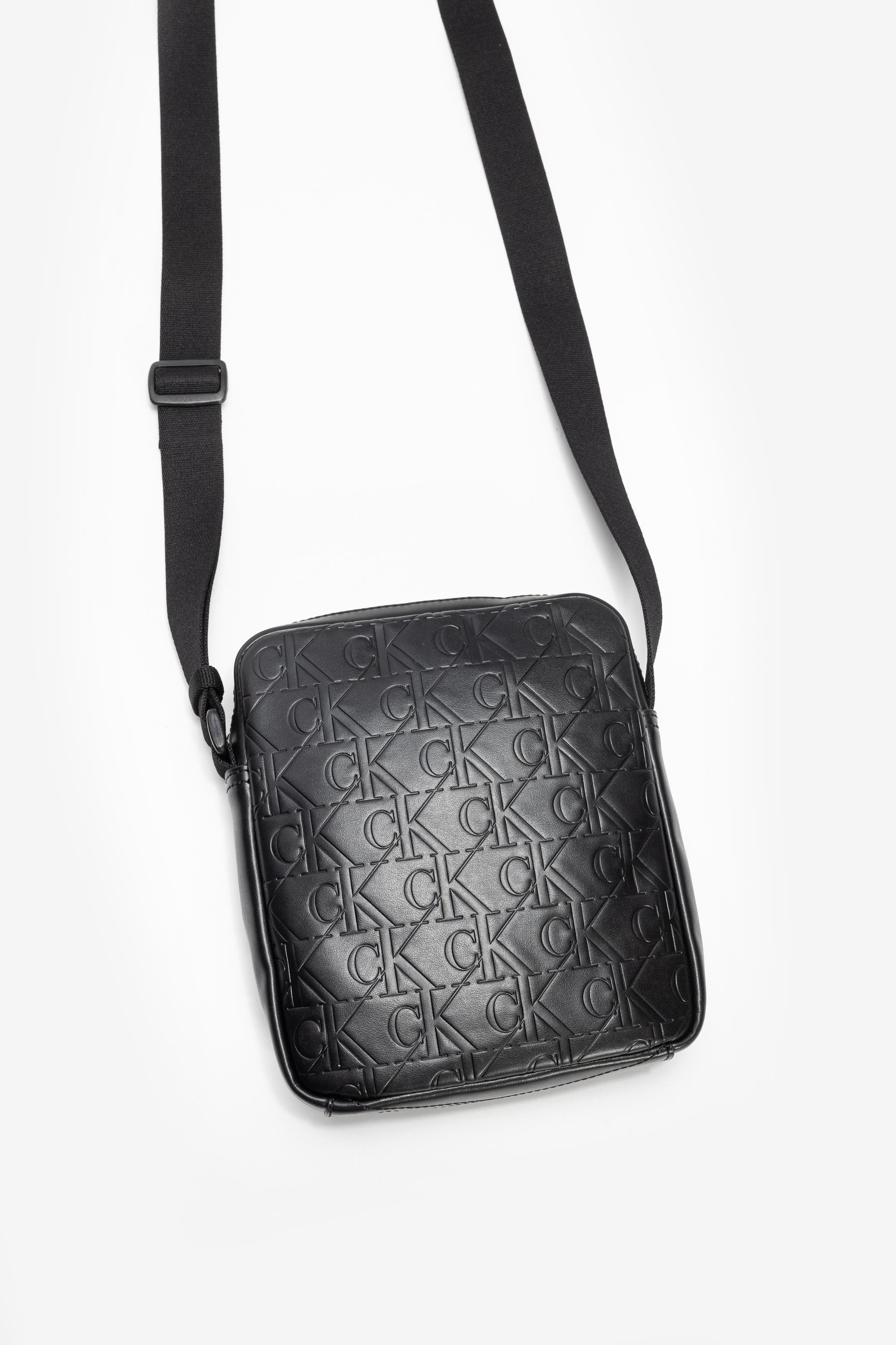 Calvin Klein Monogram Soft Erkek Reporter Çanta