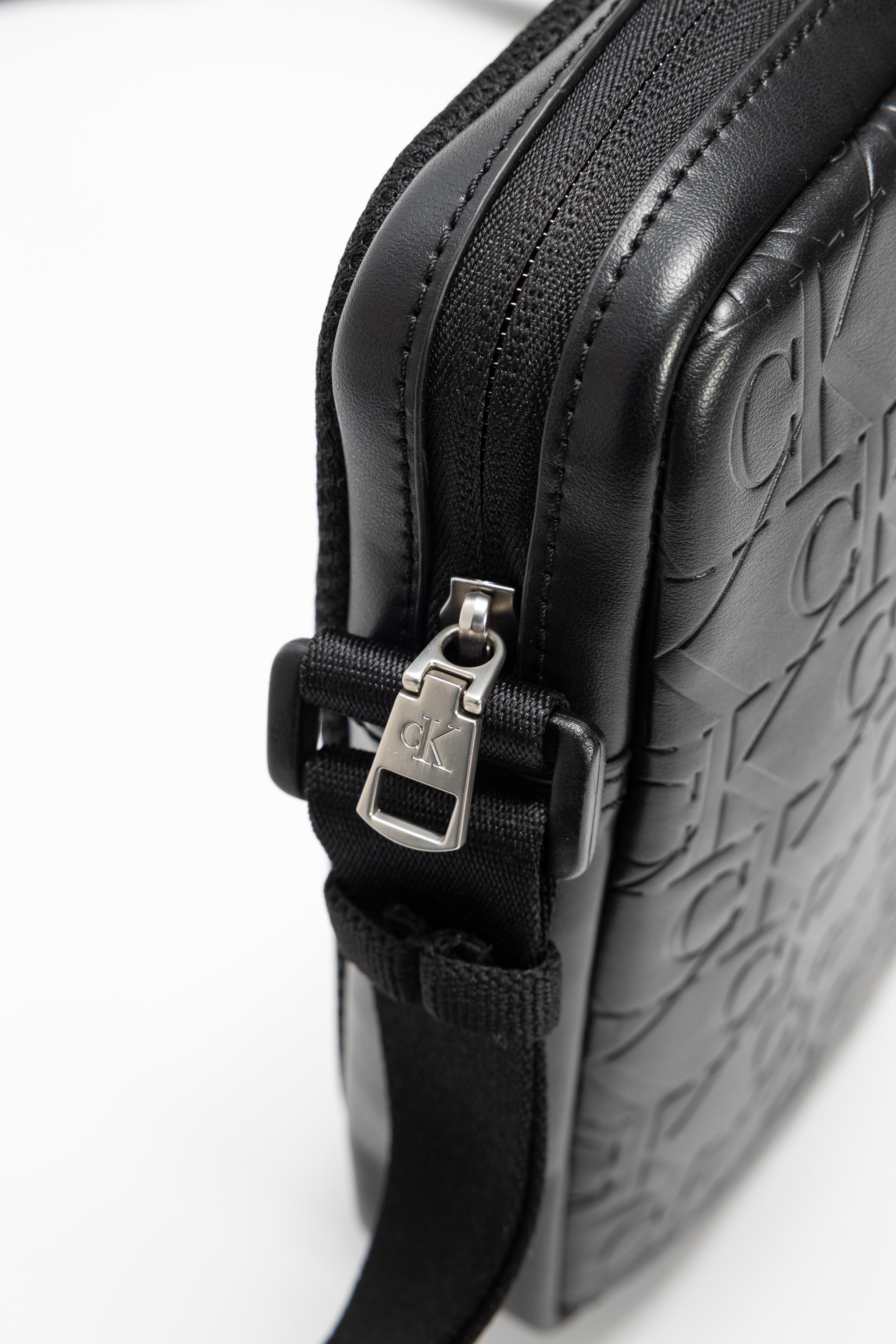 Calvin Klein Monogram Soft Erkek Reporter Çanta