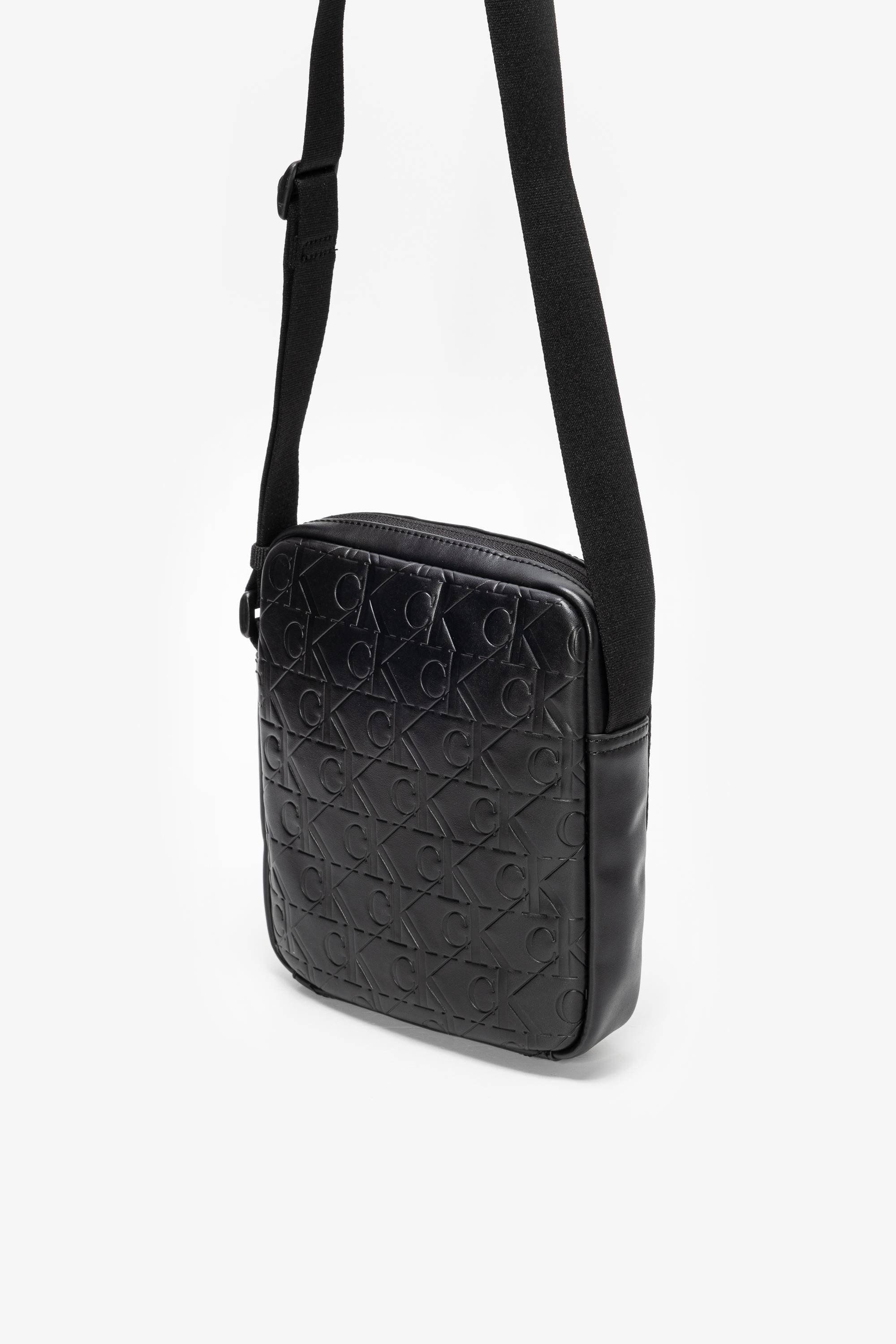 Calvin Klein Monogram Soft Erkek Reporter Çanta