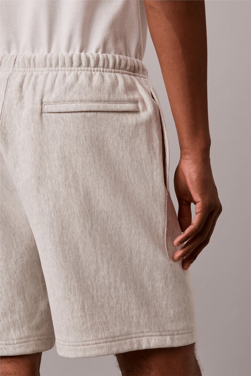 Calvin Klein Premium Terry Graphic Short Erkek Şort Beyaz