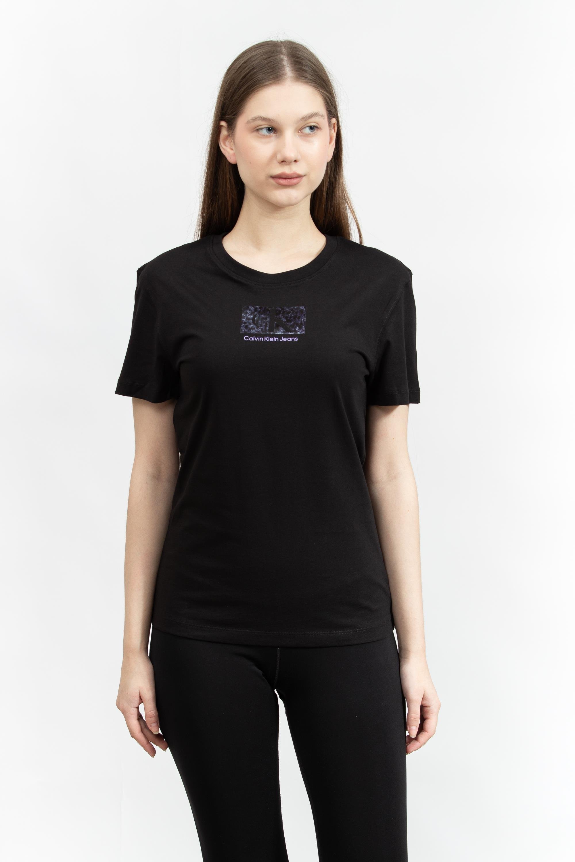 Calvin Klein Printed Box Slim Kadın Bisiklet Yaka T-Shirt