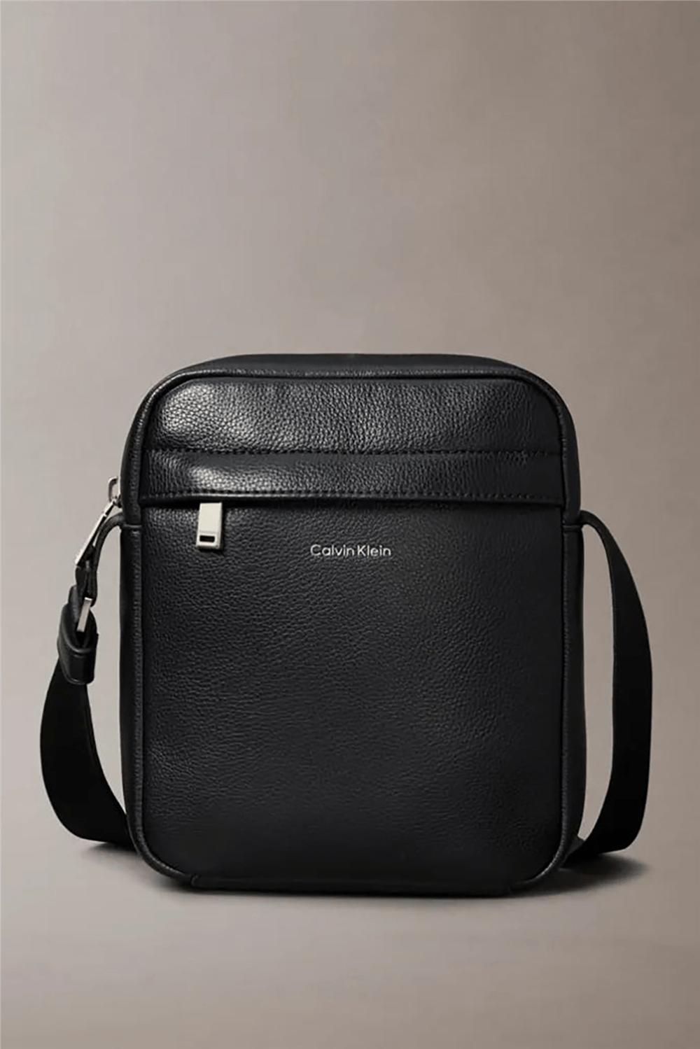 Calvin Klein Raised Erkek Reporter Çanta Siyah