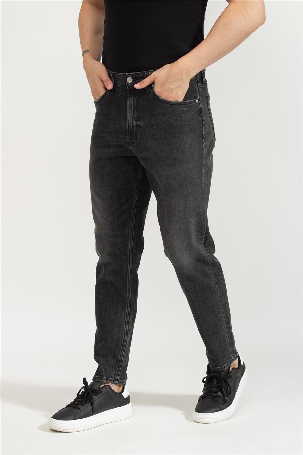 Calvin Klein Regular Taper Erkek Jean Pantolon