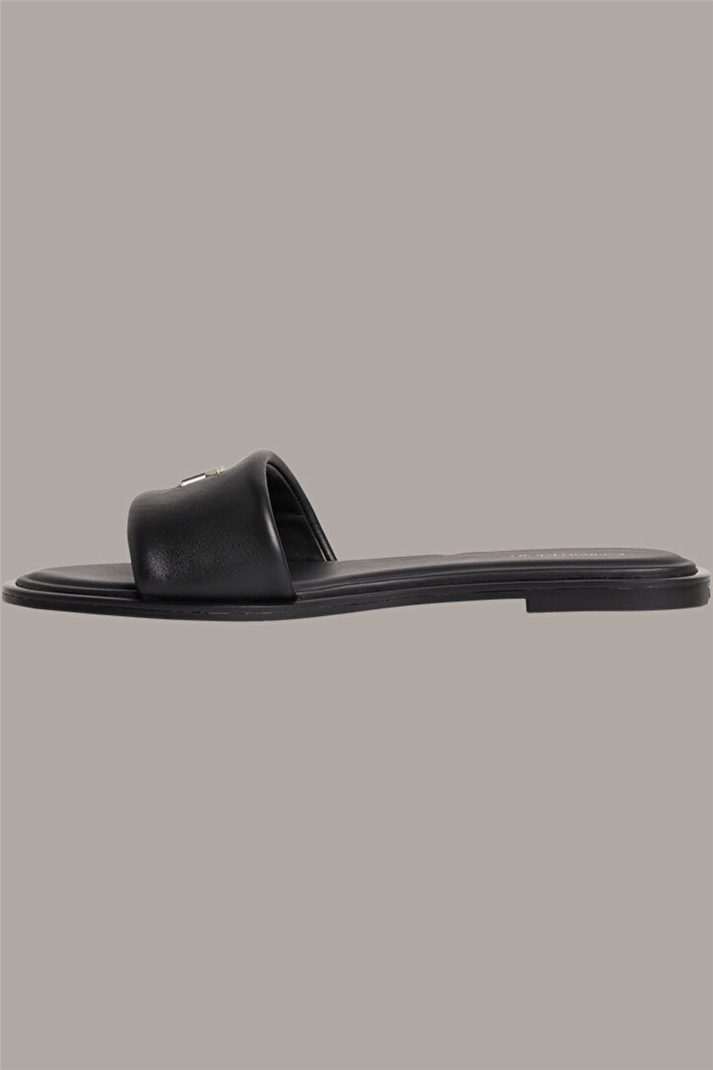 Calvin Klein Round Flat Sndl Lth Kadın Sandalet Siyah