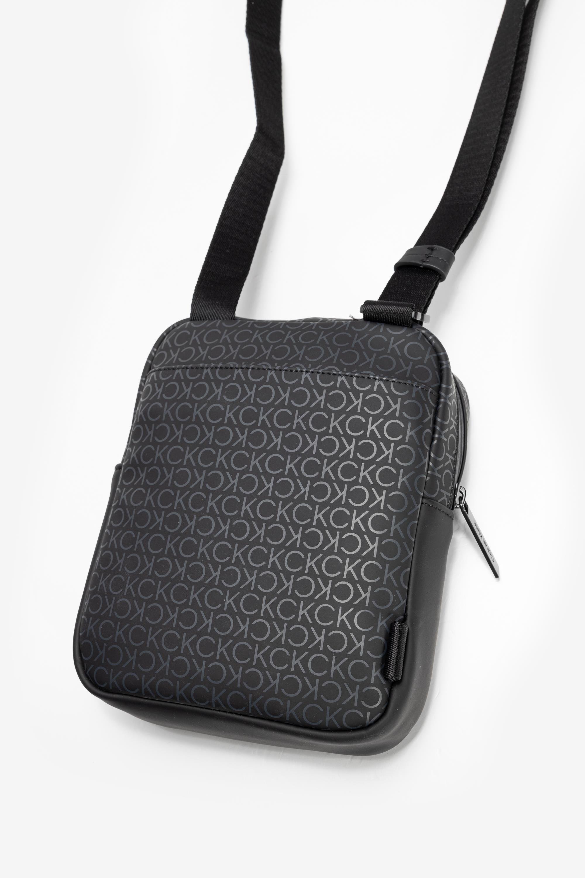Calvin Klein Rubberized Conv Erkek Reporter Çanta