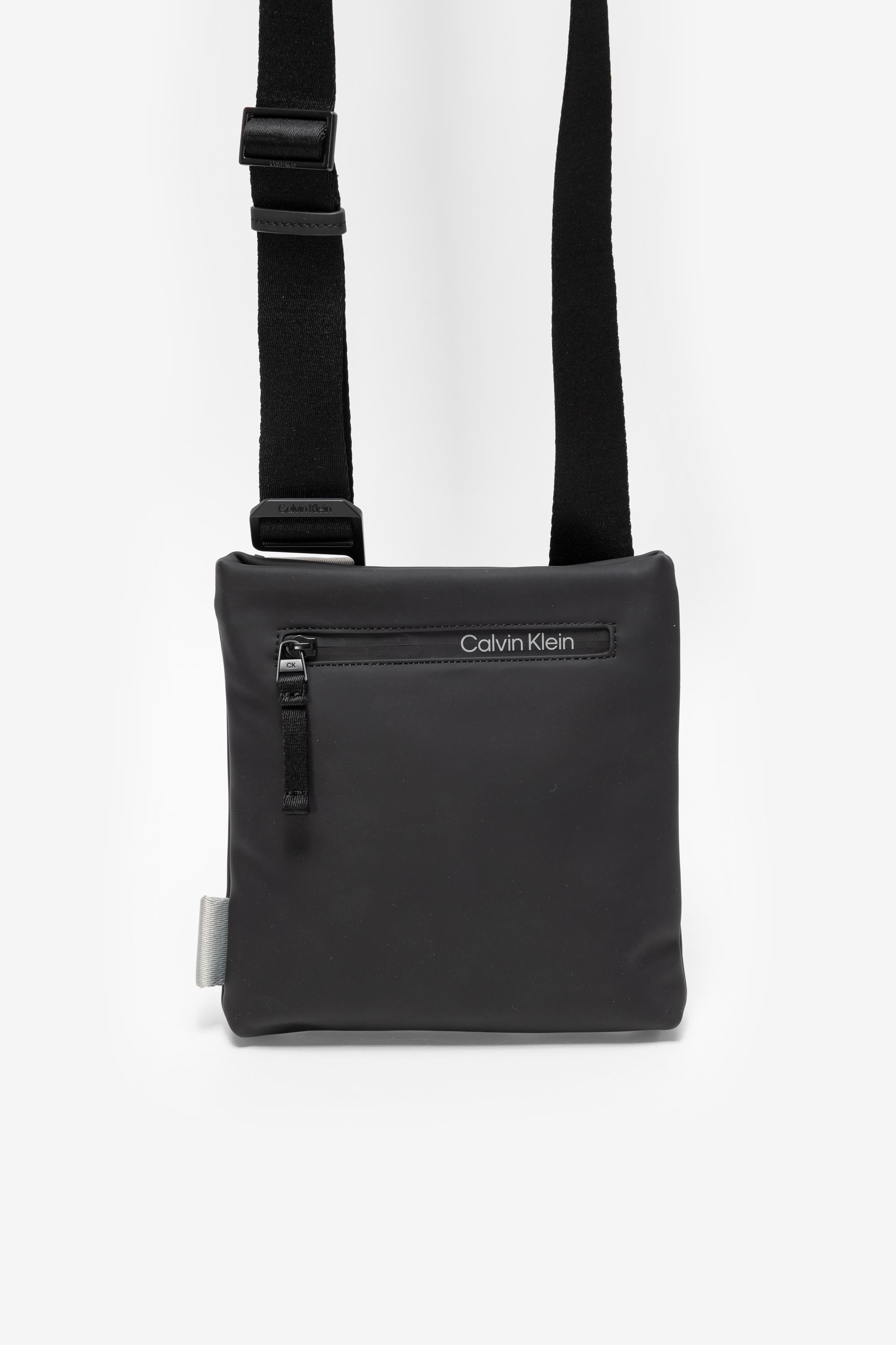 Calvin Klein Rubberized Conv Flatpack Erkek Reporter Çanta