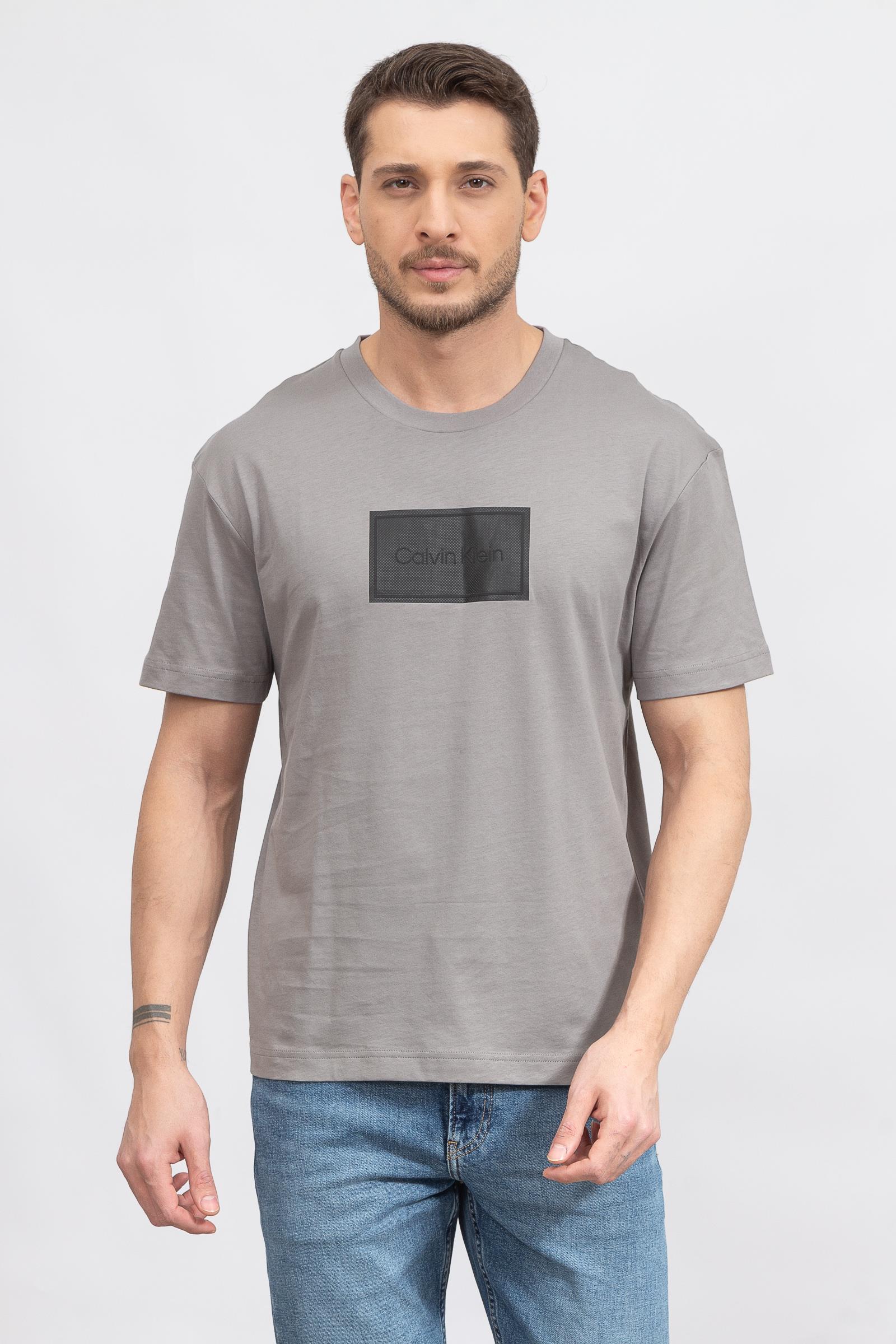 Calvin Klein Seasonal Logo Erkek Bisiklet Yaka T-Shirt