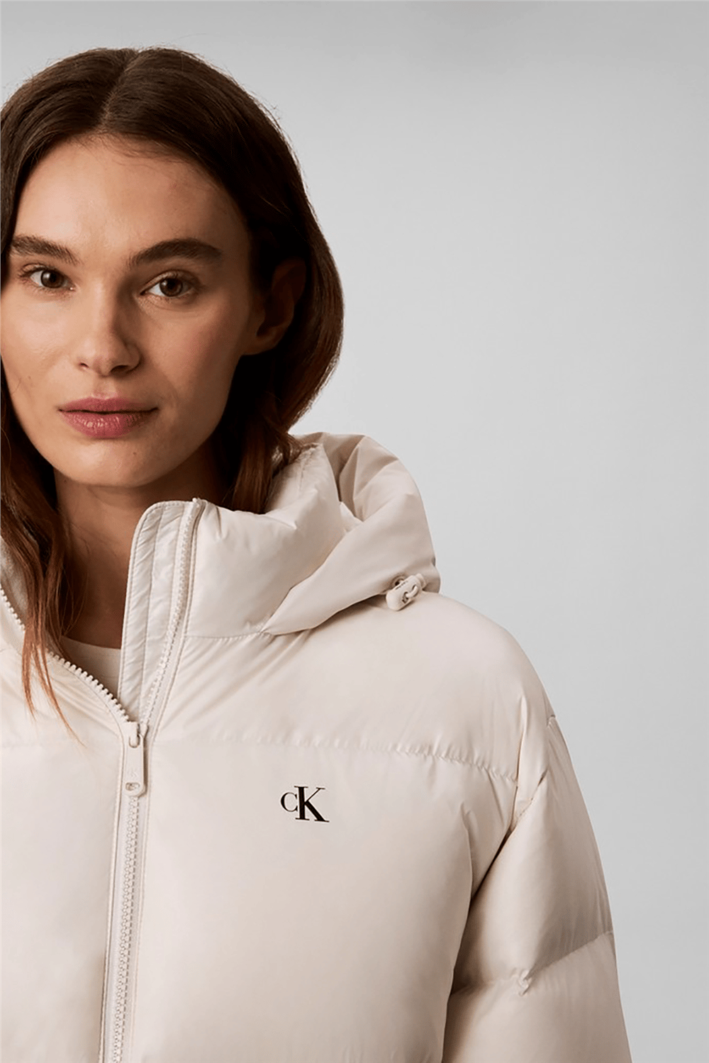 Calvin Klein Shine Mw Logo Hooded Down Puffer Kadın Şişme Mont Beyaz