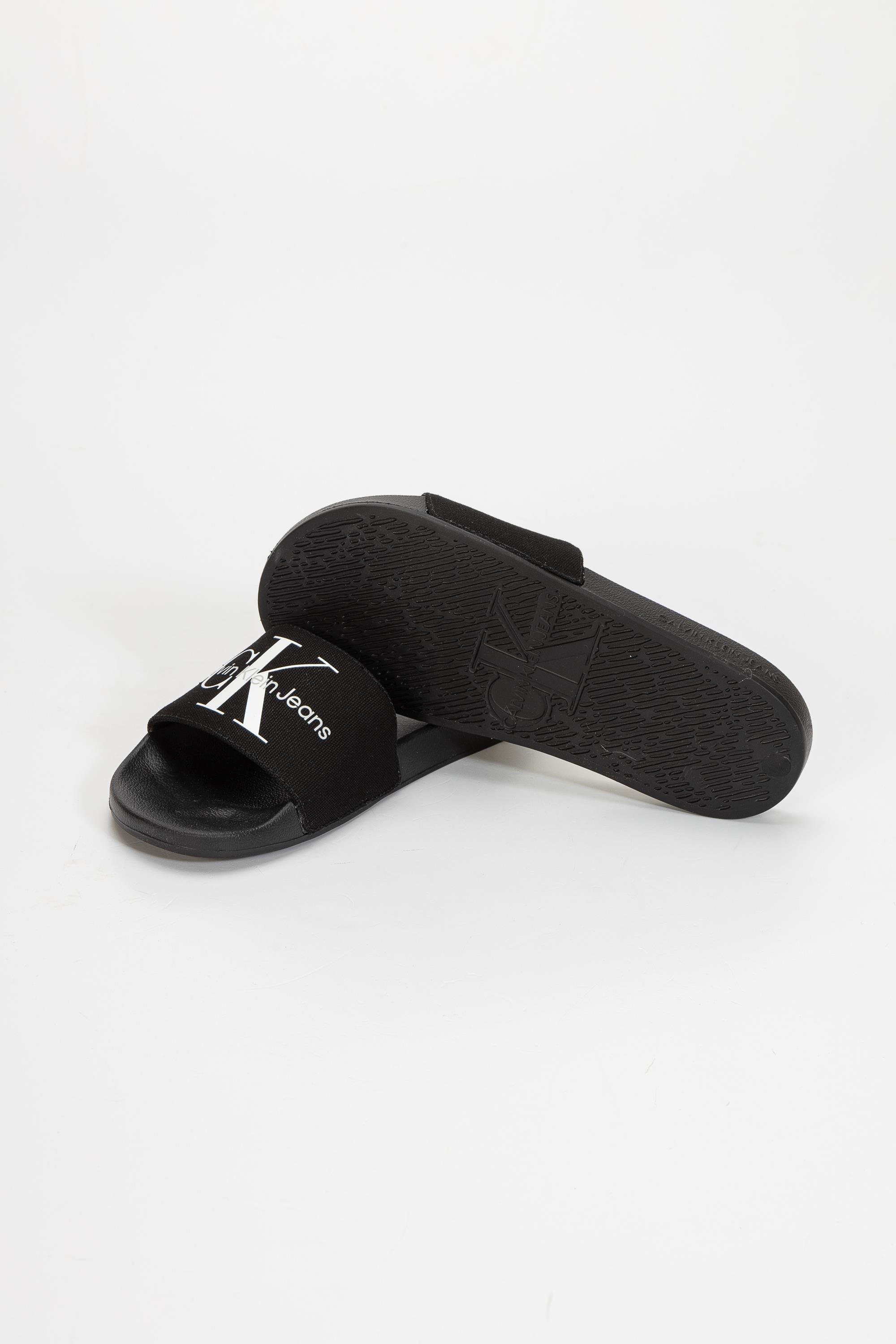 Calvin Klein Slide Monogram Kadın Terlik