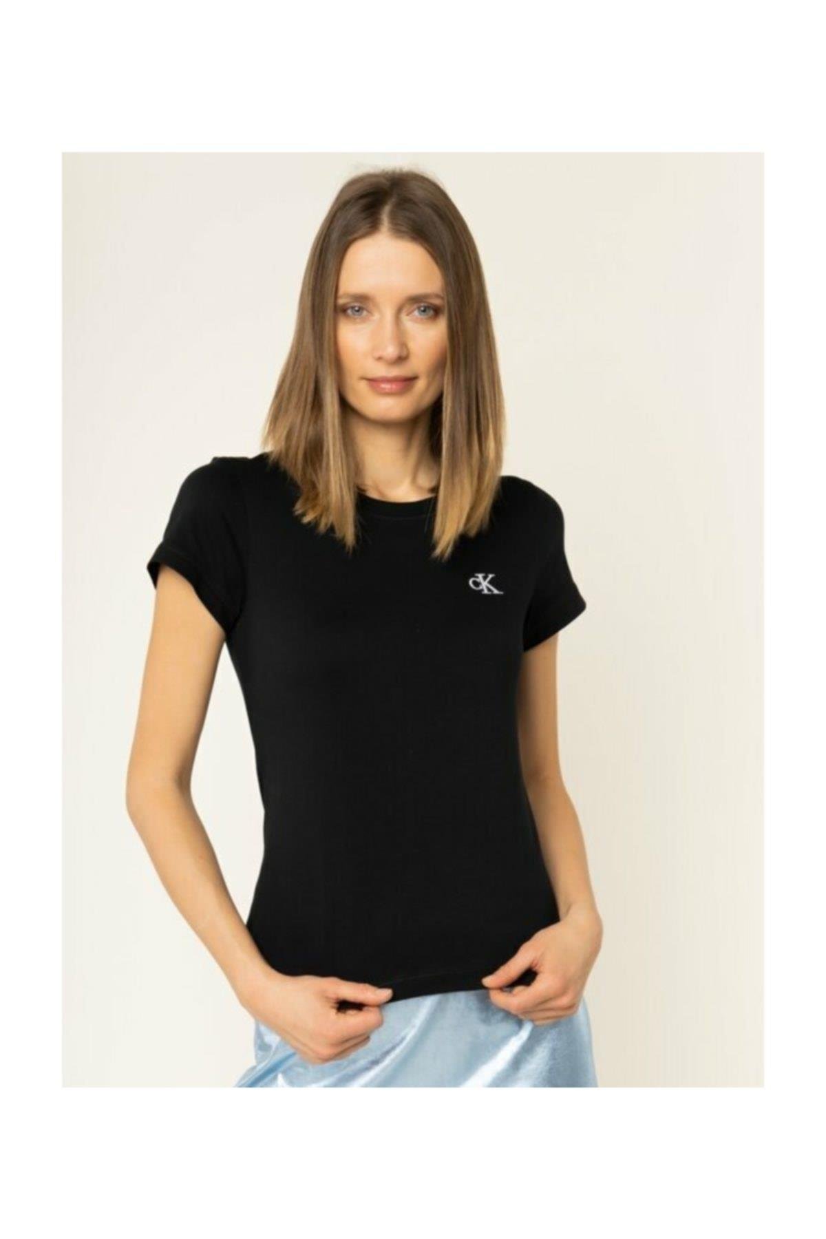 Calvin Klein Slim Fit Kadın T-Shirt