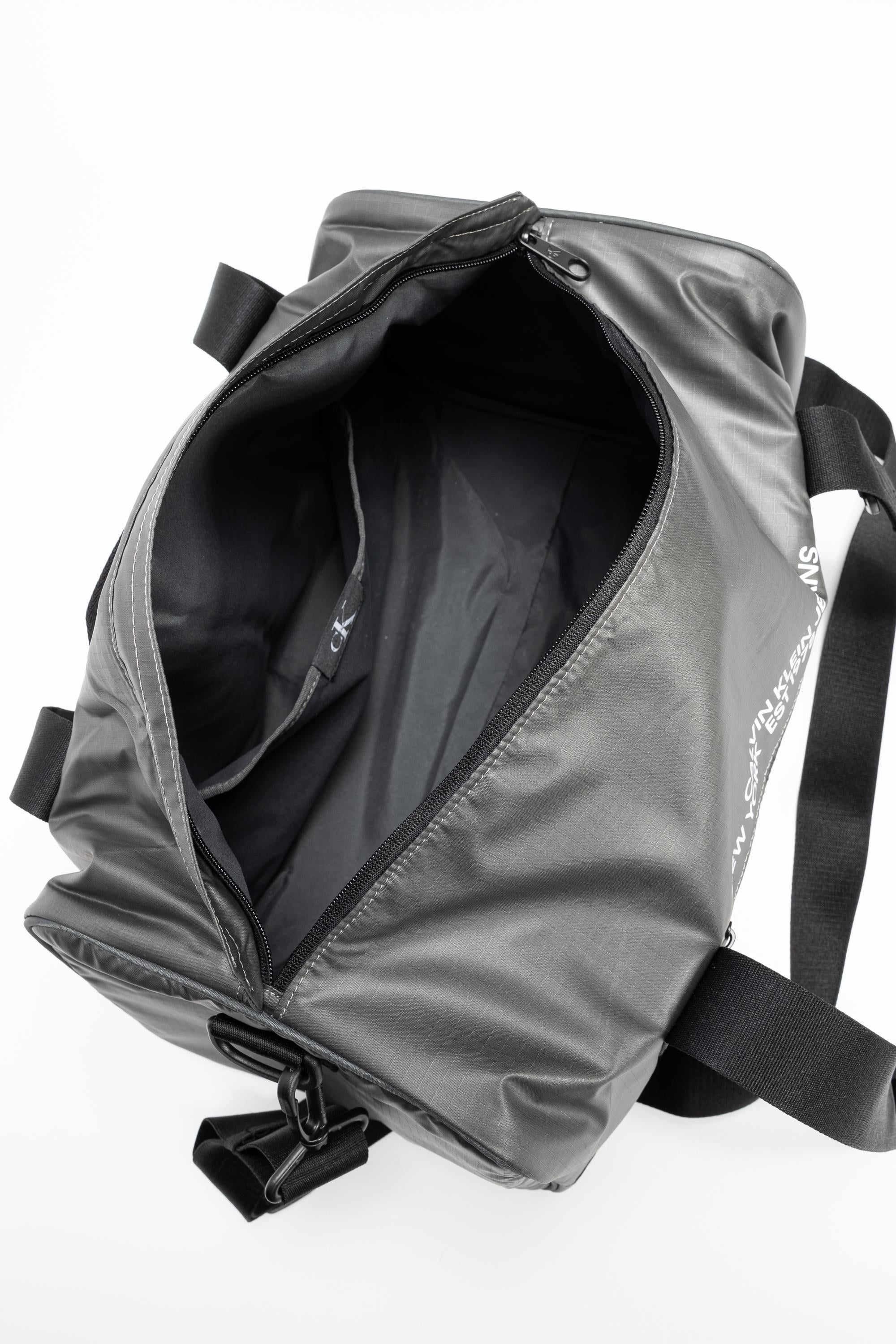 Calvin Klein Sport Essentials Erkek Spor Çantası