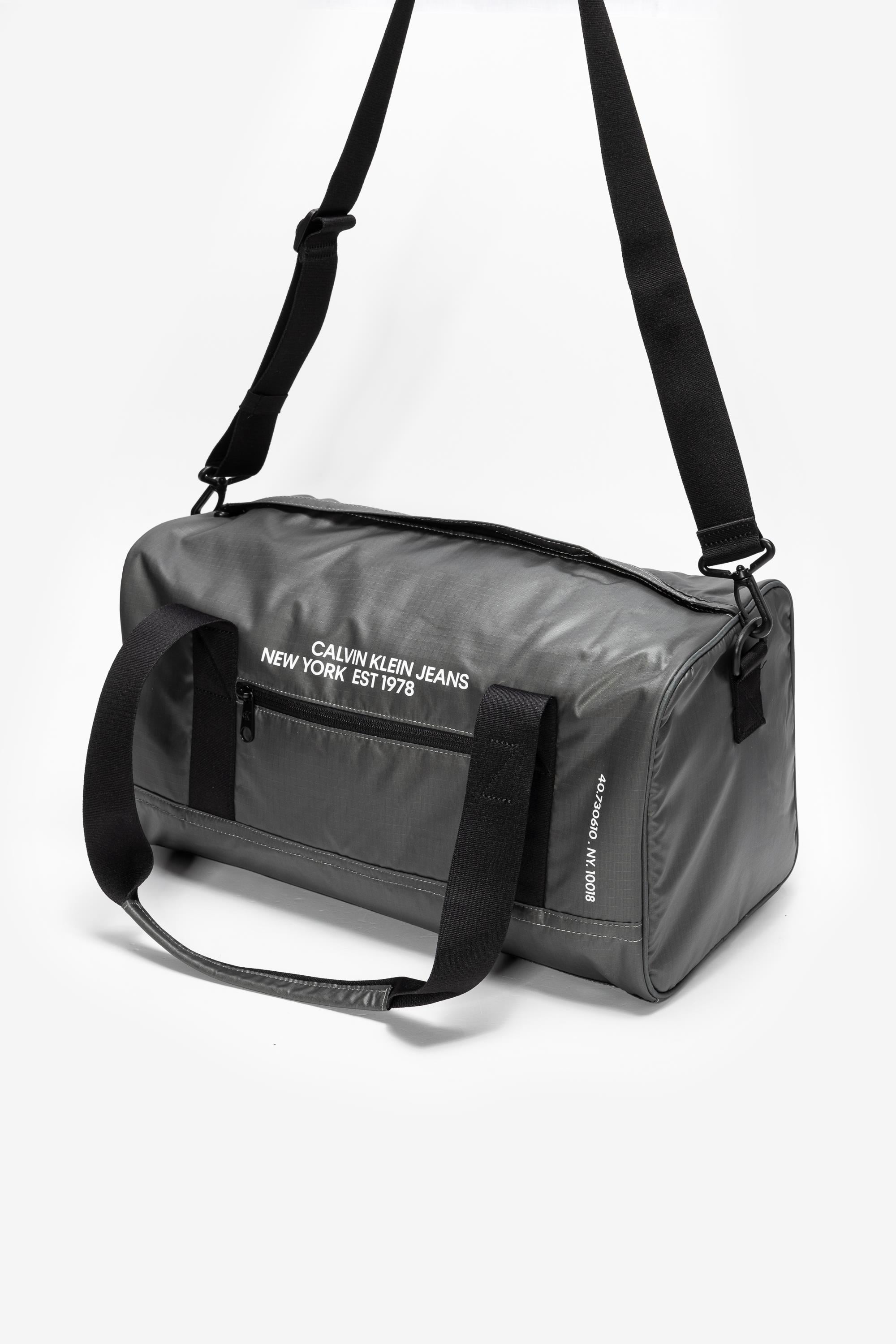 Calvin Klein Sport Essentials Erkek Spor Çantası