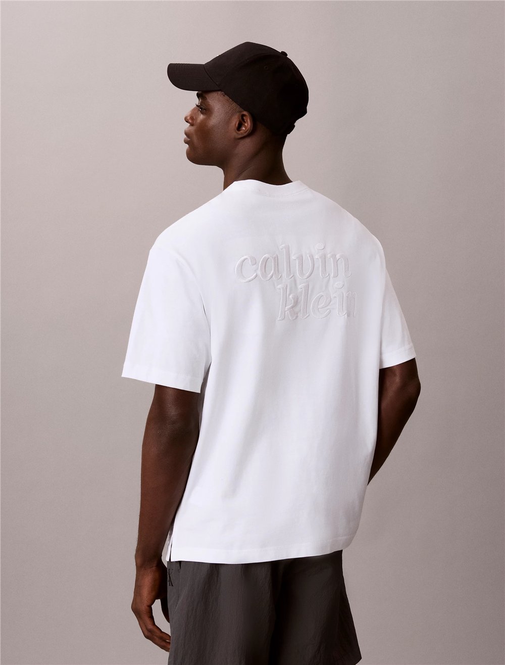 Calvin Klein Ss 16S Aug Calvin Kln Trvl Graph Erkek Bisiklet Yaka T-Shirt Beyaz