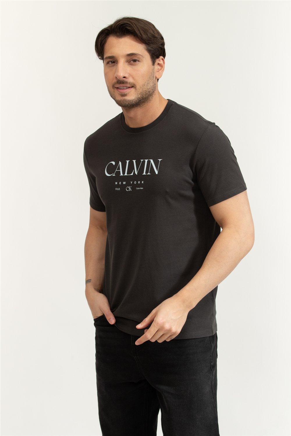 Calvin Klein SS 20S LN Calvin Graphic Tee Erkek Bisiklet Yaka T-Shirt