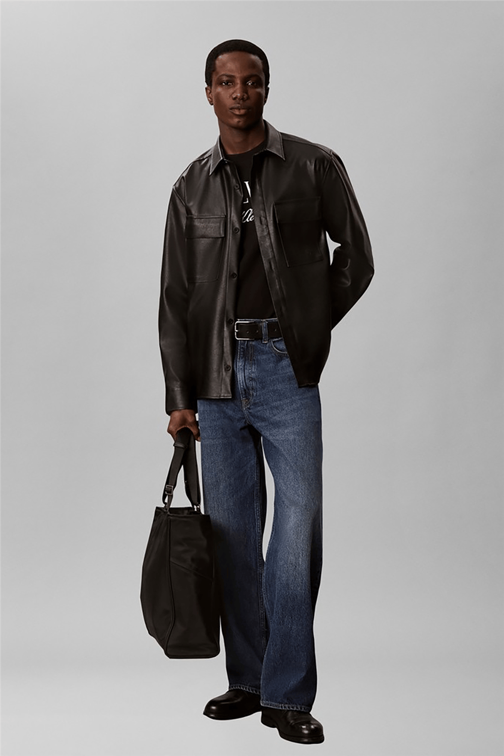 Calvin Klein Ss 20S Rlx Seasonal Graphic Tee Erkek Bisiklet Yaka T-Shirt Siyah