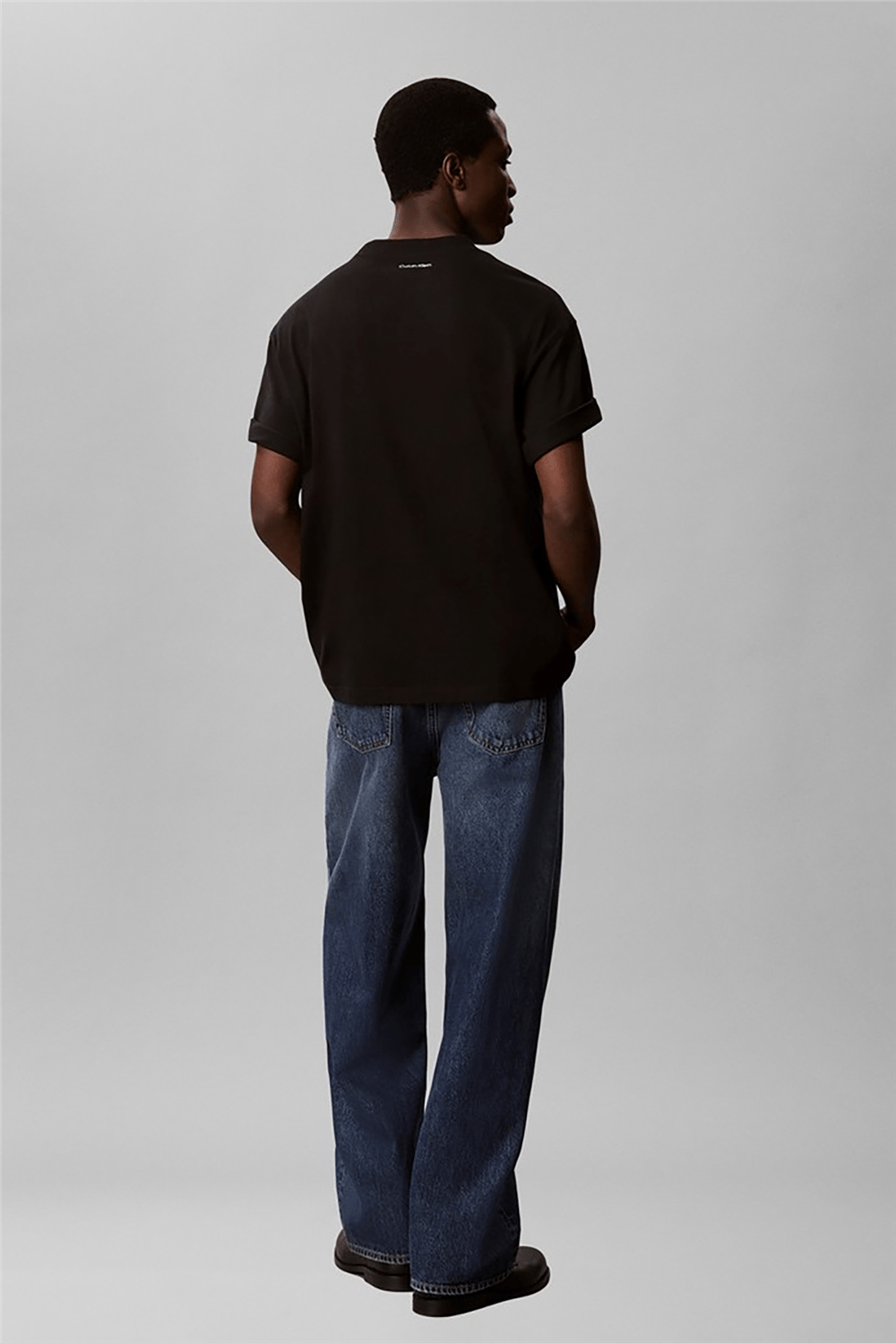 Calvin Klein Ss 20S Rlx Seasonal Graphic Tee Erkek Bisiklet Yaka T-Shirt Siyah