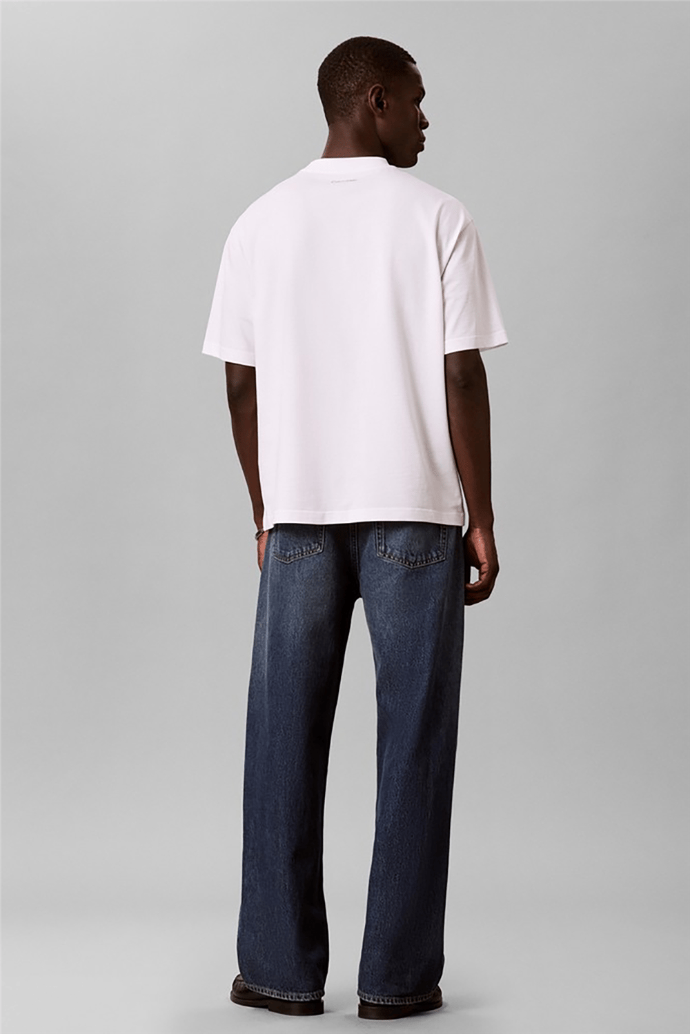 Calvin Klein Ss 20S Rlx Seasonal Graphic Tee Erkek Bisiklet Yaka T-Shirt Beyaz