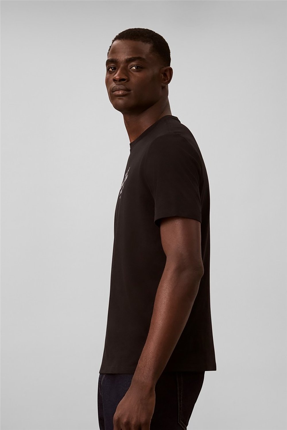 Calvin Klein Ss 30S Eu Script Calvin Klein Gr Erkek Bisiklet Yaka T-Shirt Siyah