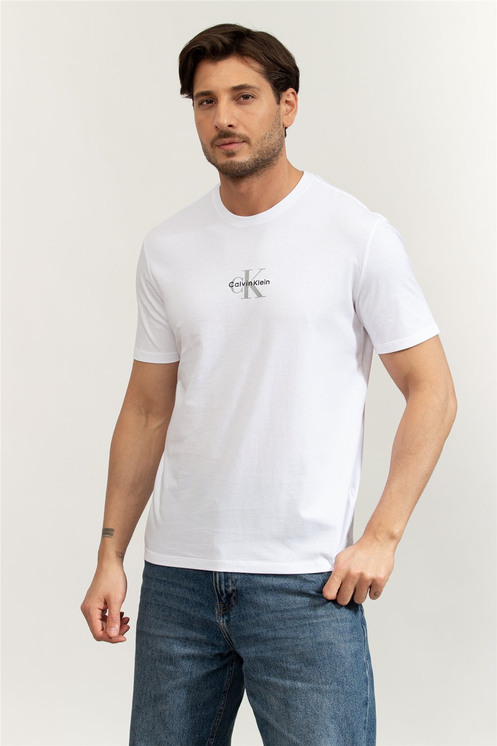 Calvin Klein SS 30S Micro Monologo Graphic Te Erkek Bisiklet Yaka T-Shirt