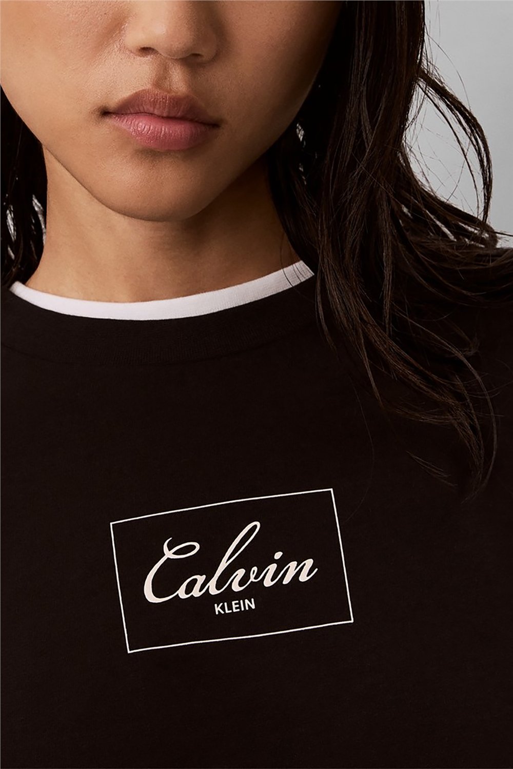 Calvin Klein Ss Boxy Bold Box Logo Tee Kadın Bisiklet Yaka T-Shirt Siyah
