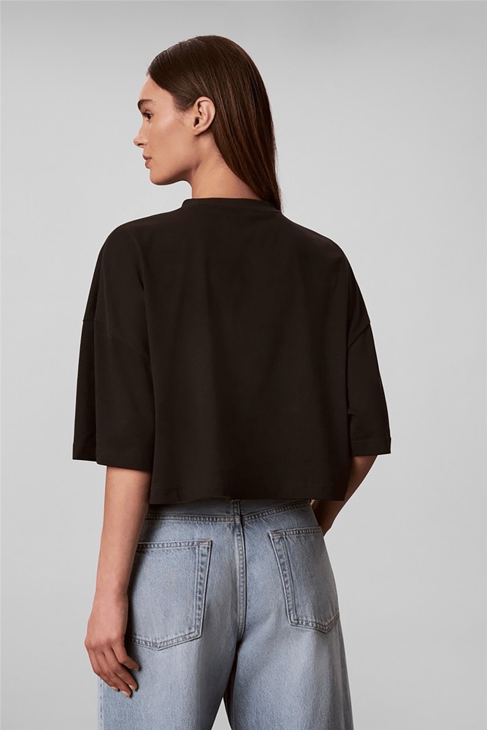 Calvin Klein Ss Boxy Crop Script Logo Tee Kadın Bisiklet Yaka T-Shirt Siyah