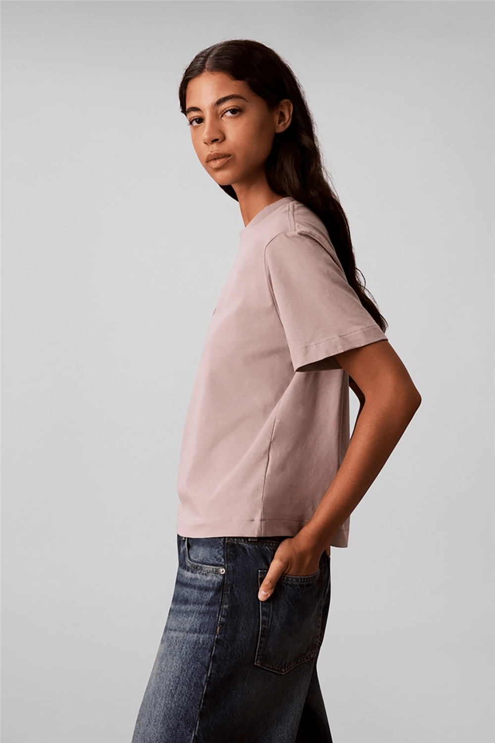 Calvin Klein Ss Boxy Hand Drawn Monologo Tee Kadın Bisiklet Yaka T-Shirt