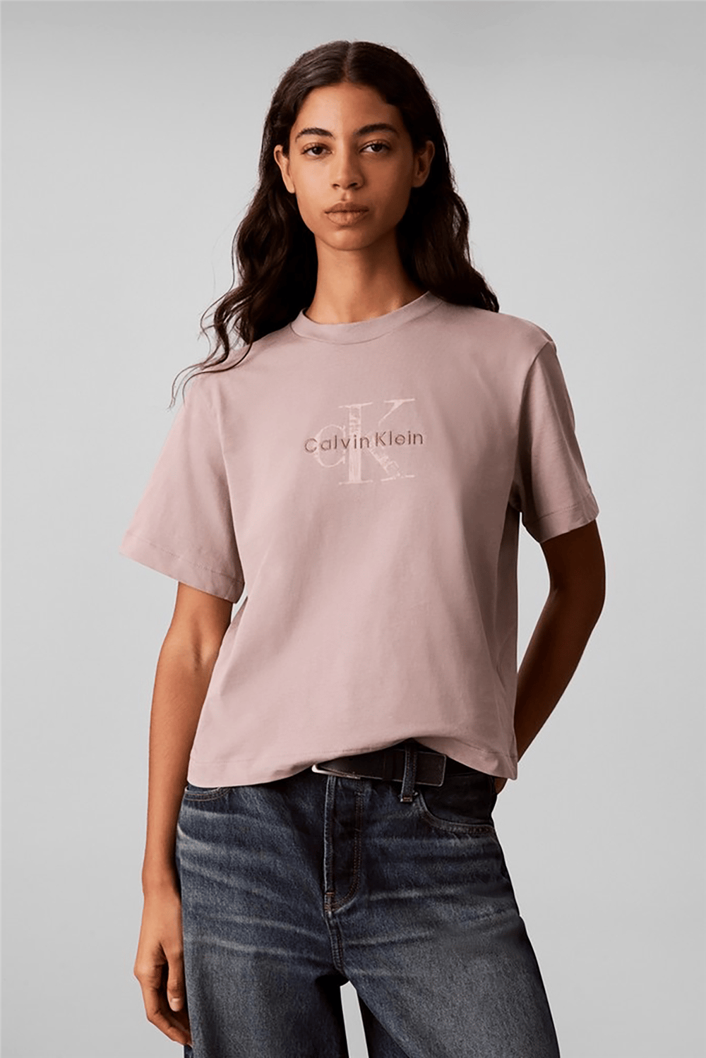 Calvin Klein Ss Boxy Hand Drawn Monologo Tee Kadın Bisiklet Yaka T-Shirt