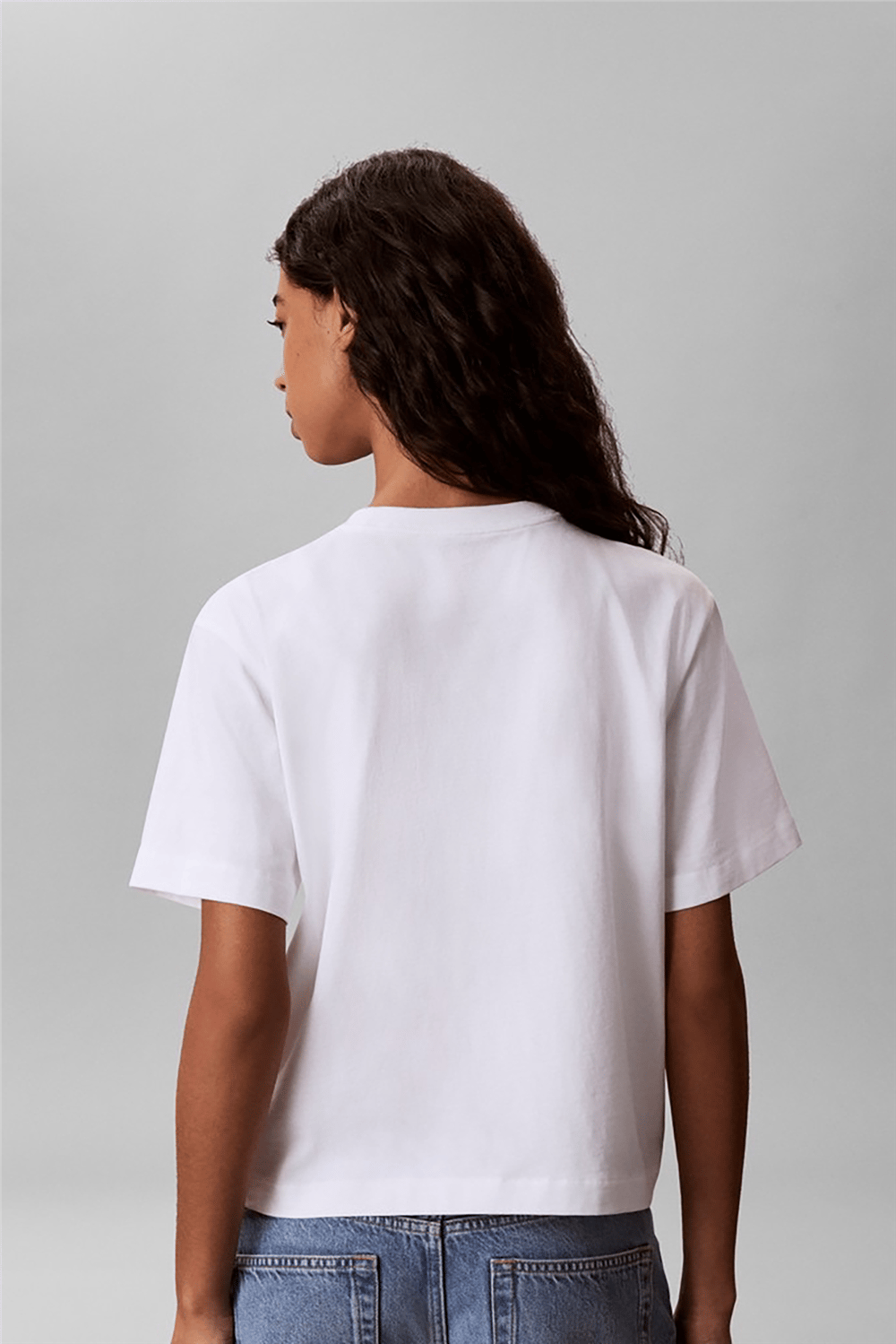 Calvin Klein Ss Boxy Left Chest Monologo Tee Kadın Bisiklet Yaka T-Shirt Beyaz