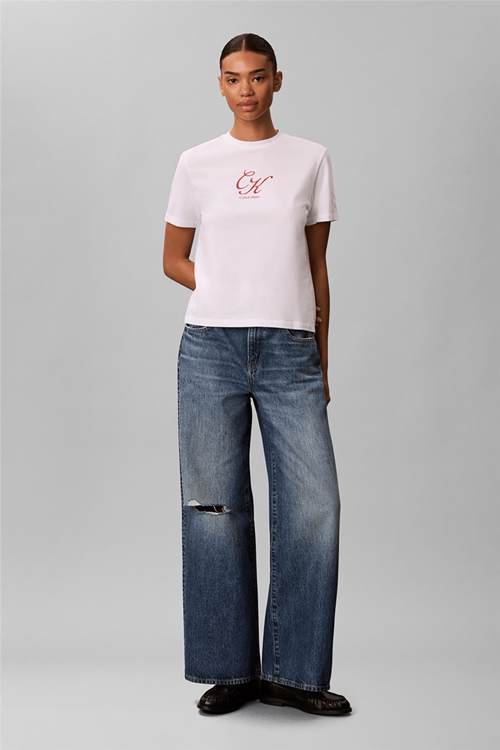 Calvin Klein Ss Classic Script initial Tee Kadın Bisiklet Yaka T-Shirt Beyaz