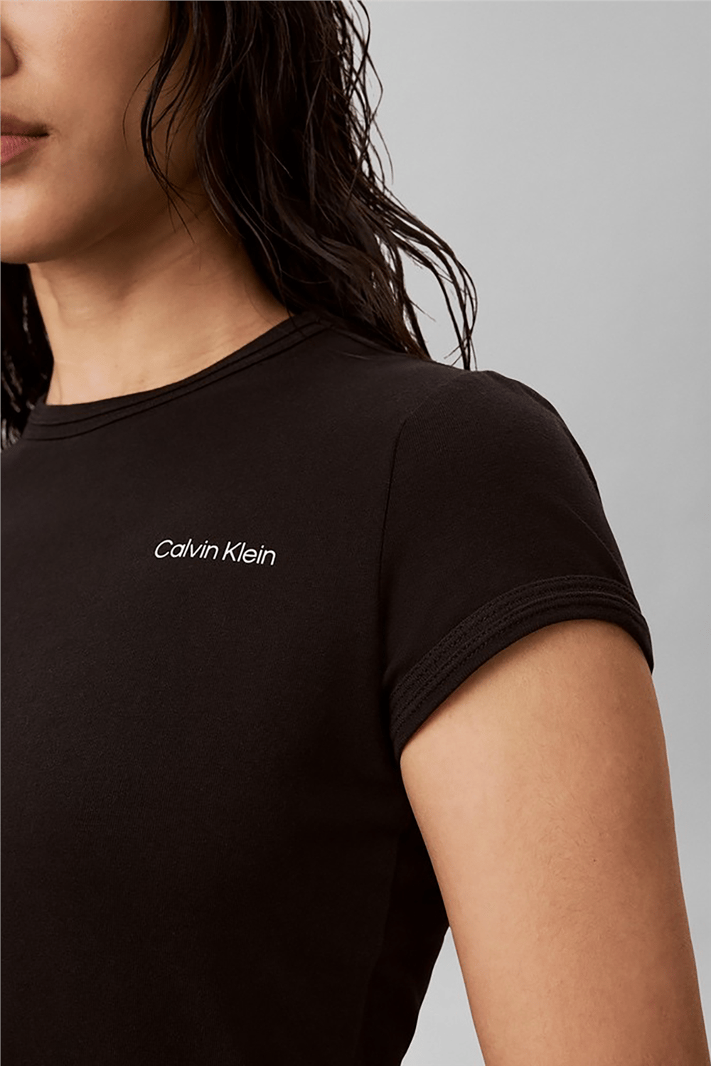 Calvin Klein Ss Slim Fit Feminine Logo Tee Kadın Bisiklet Yaka T-Shirt Siyah
