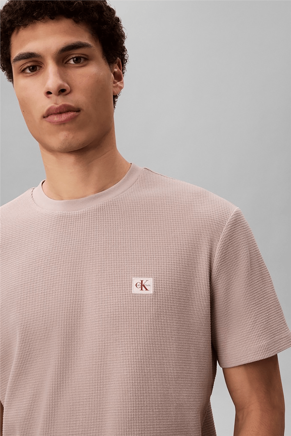 Calvin Klein Ss Waffle Badge Crewnk Tee Erkek Bisiklet Yaka T-Shirt Gri