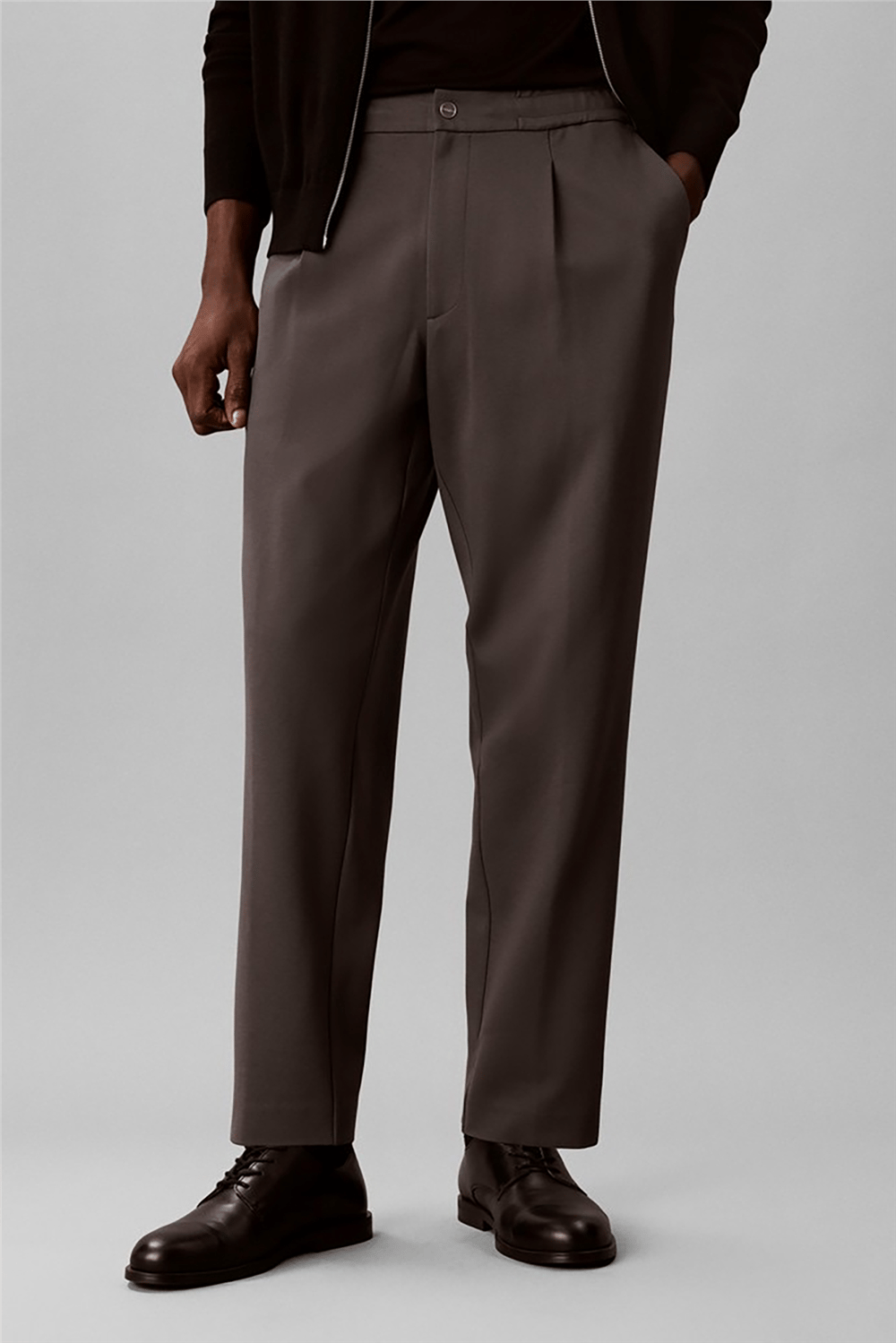 Calvin Klein Tapered Tech Knit Pleated Pant Erkek Pantolon
