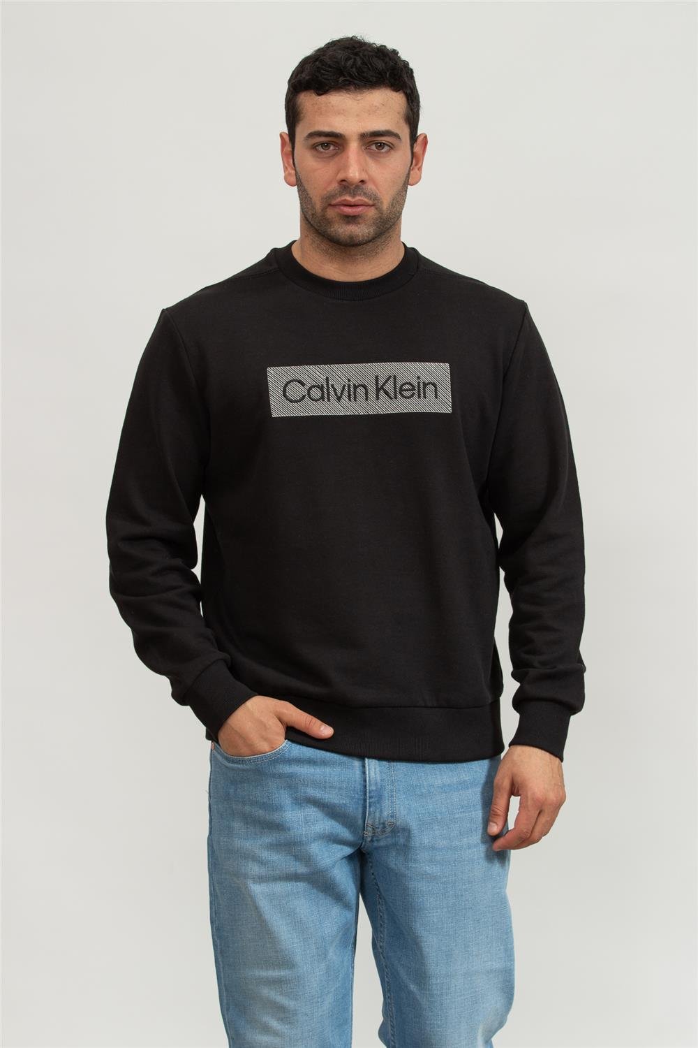 Calvin Klein Textured Embroidery Erkek Bisiklet Yaka Sweatshirt