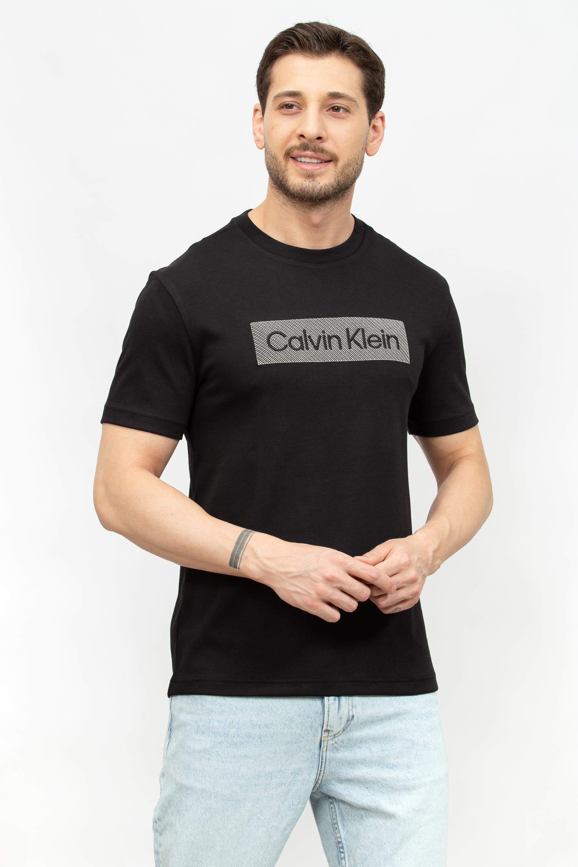 Calvin Klein Textured Embroidery Erkek Bisiklet Yaka T-Shirt