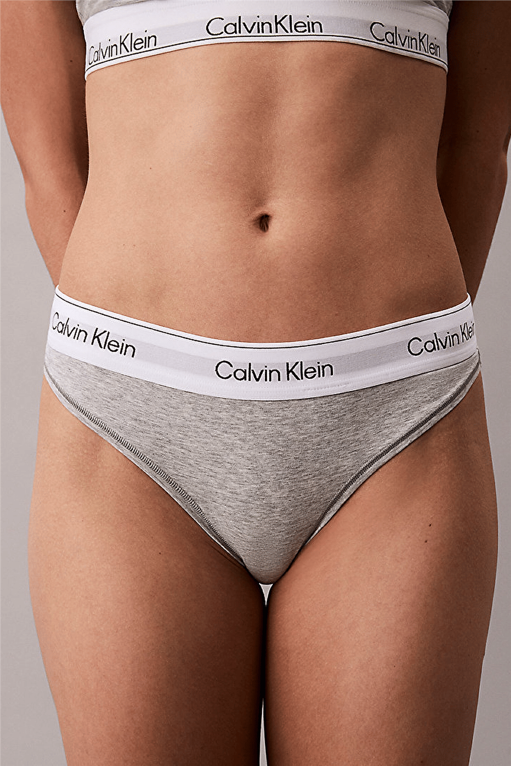 Calvin Klein Thong Kadın Külot Gri