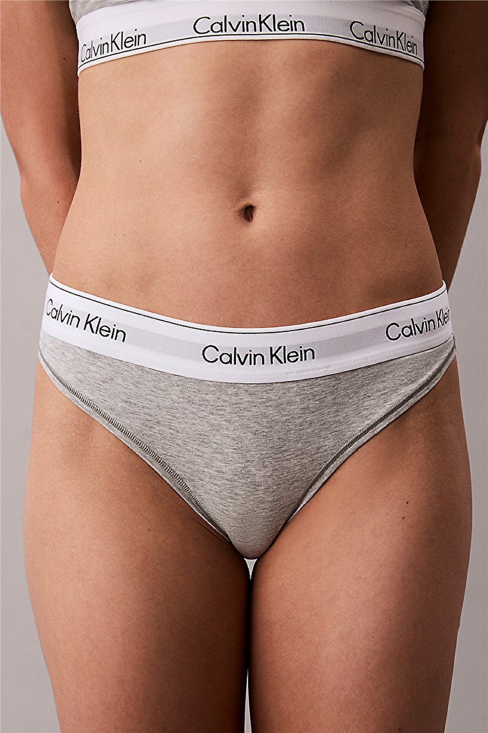 Calvin Klein Thong Kadın Külot Gri
