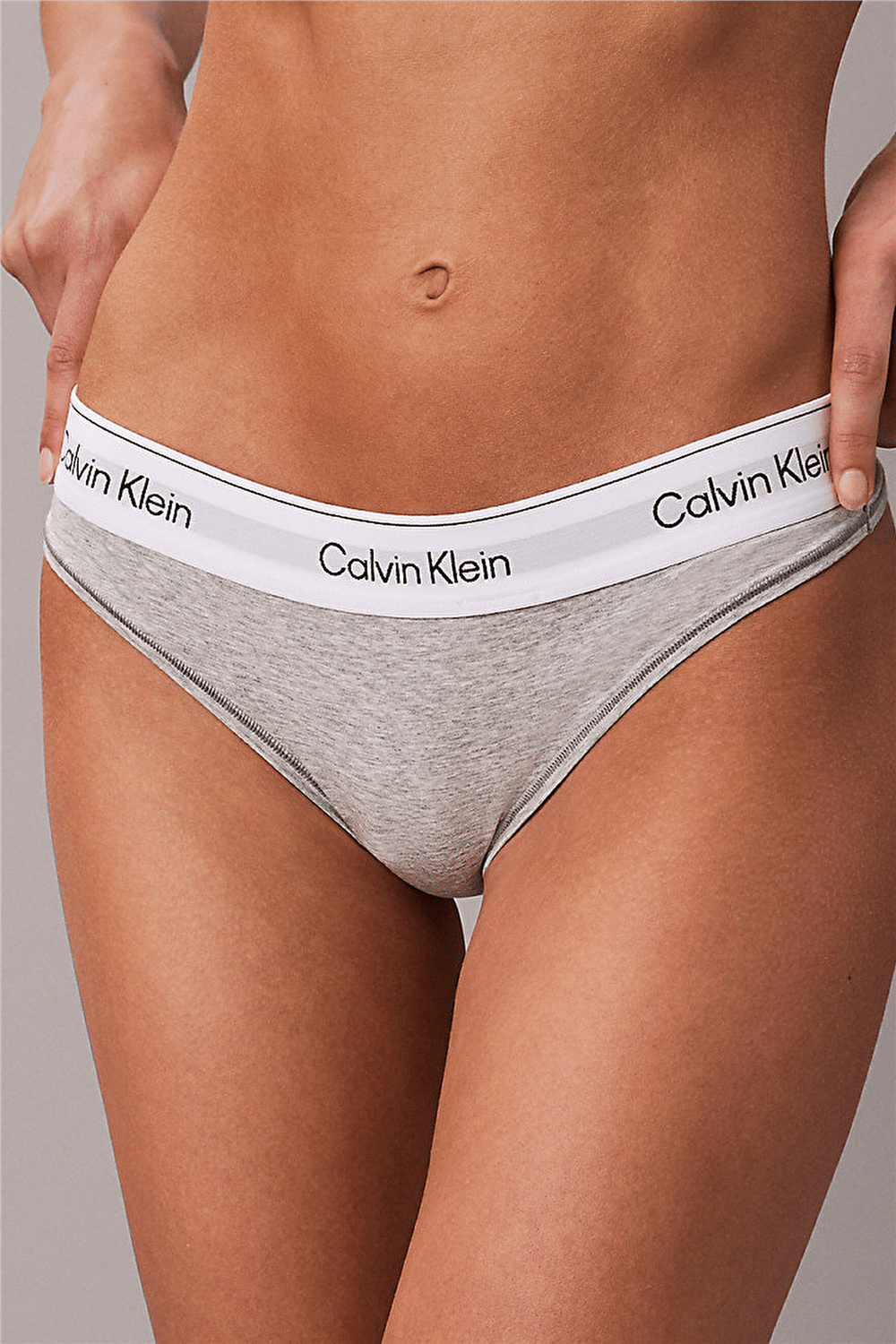 Calvin Klein Thong Kadın Külot Gri