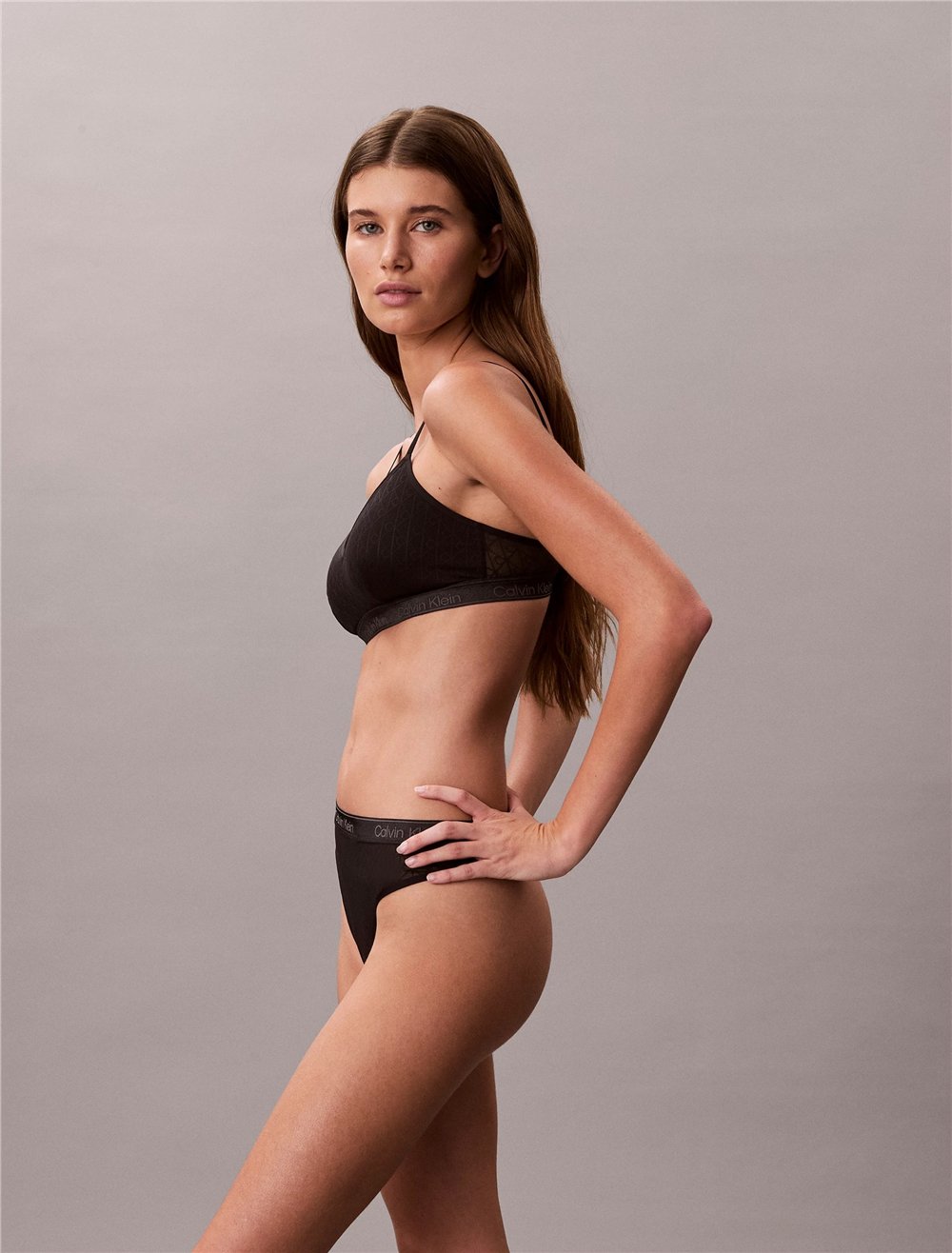 Calvin Klein Thong Kadın Külot Siyah