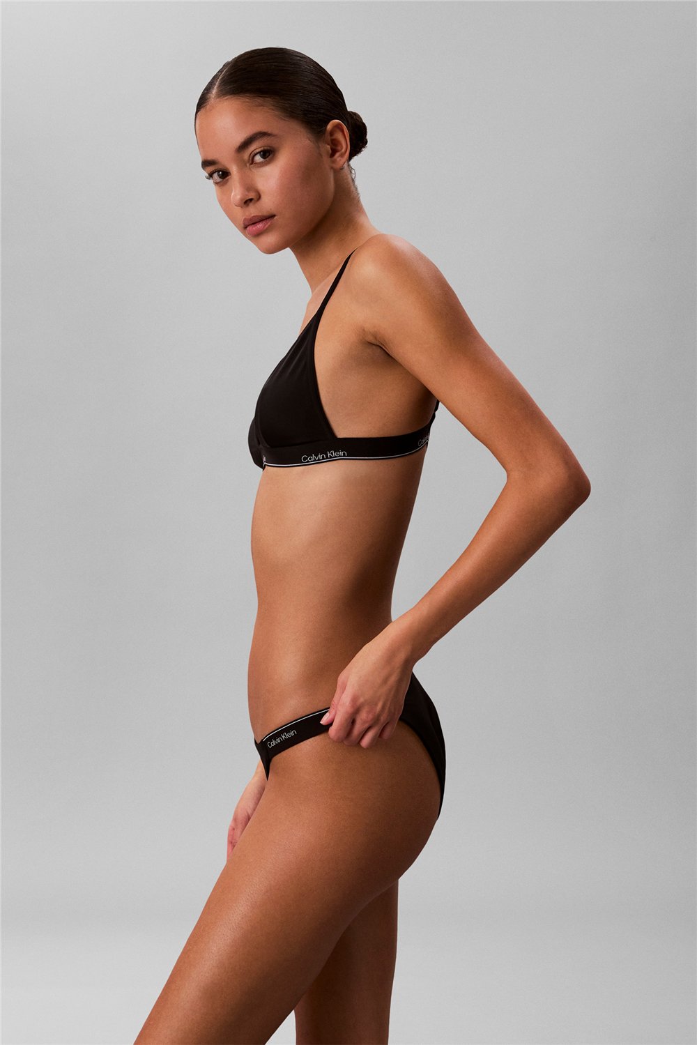 Calvin Klein Triangle Kadın Bikini Üstü