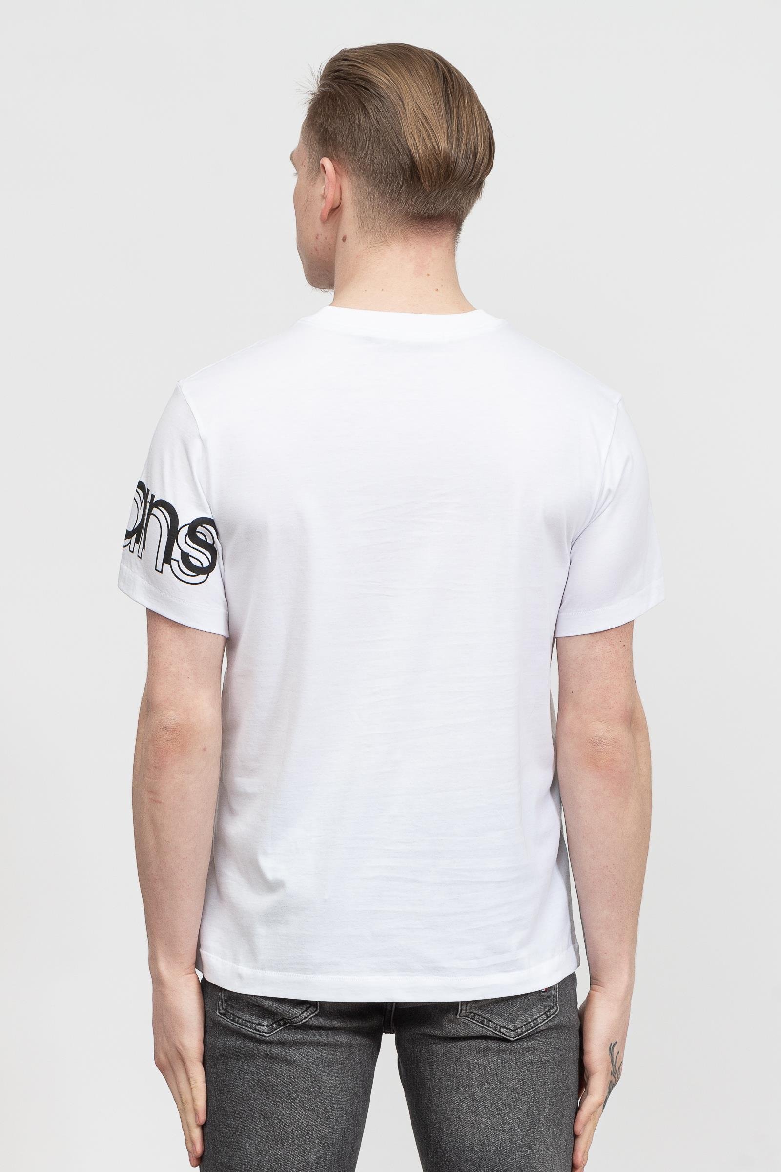 Calvin Klein Vertical Bold instit Tee Erkek Bisiklet Yaka T-Shirt