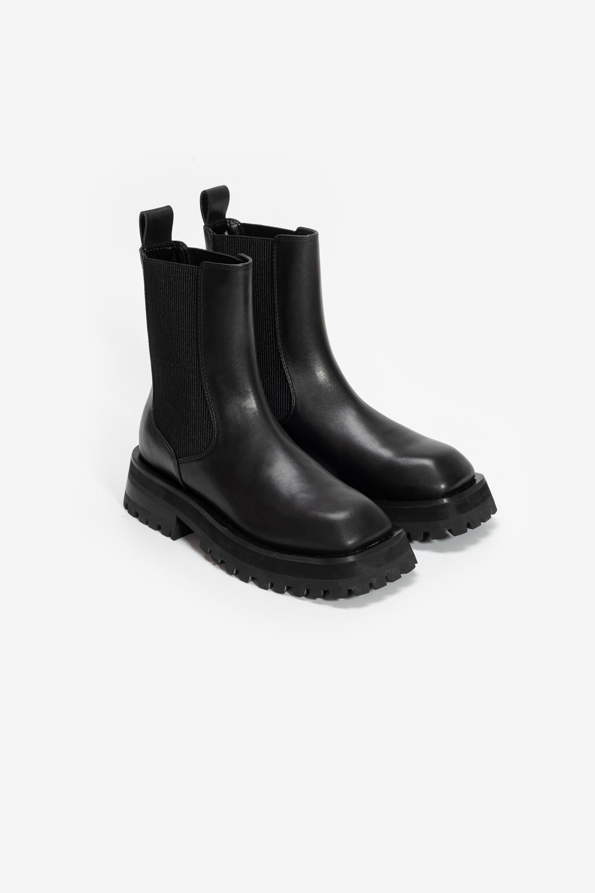 dkny-kadin-bot-f1038e.jpg