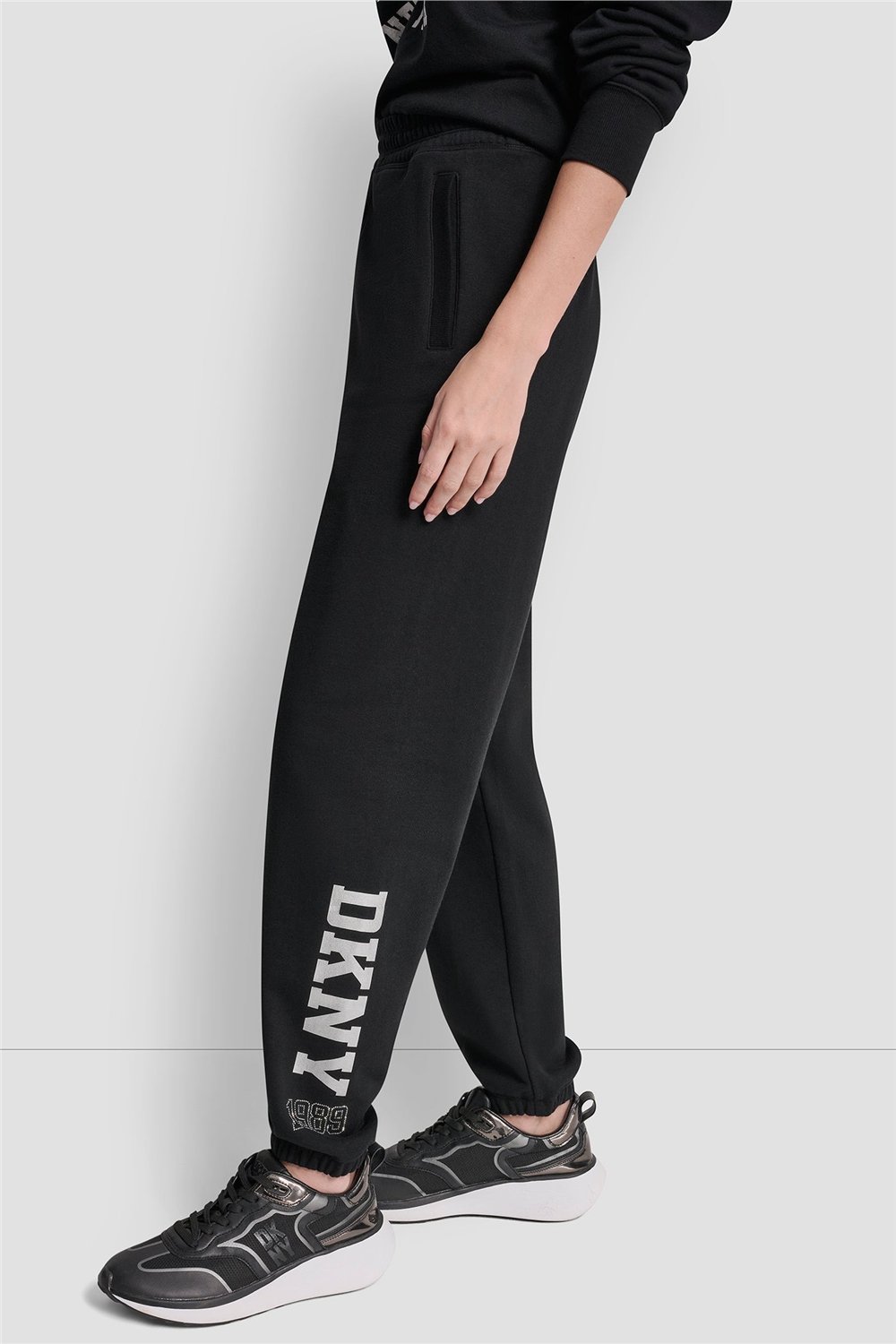 DKNY Kadın Dkny 1989 Rhinestud Jogger Pantolon Siyah