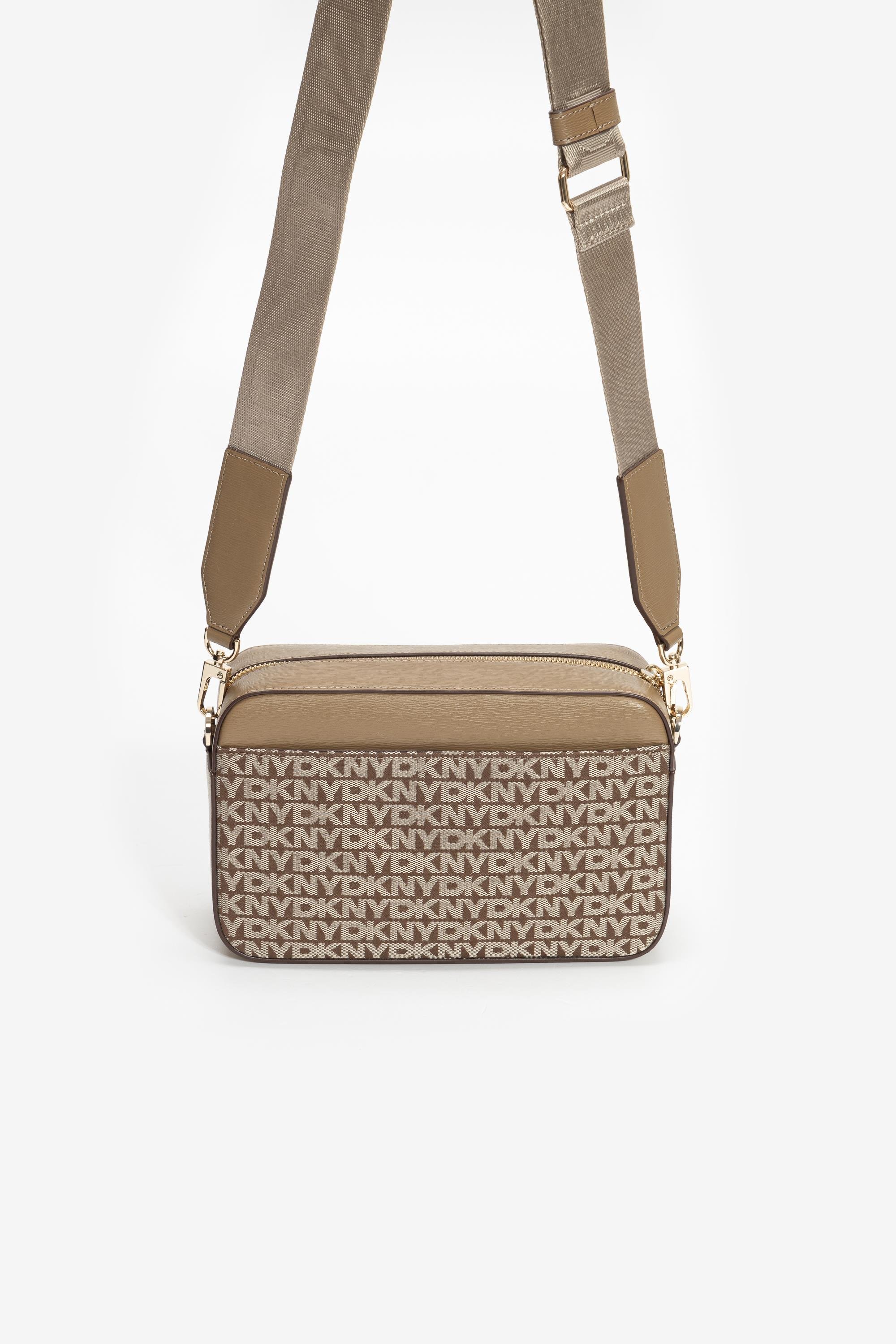 dkny-kadin-mini-omuz-cantasi-62a-8d.jpg